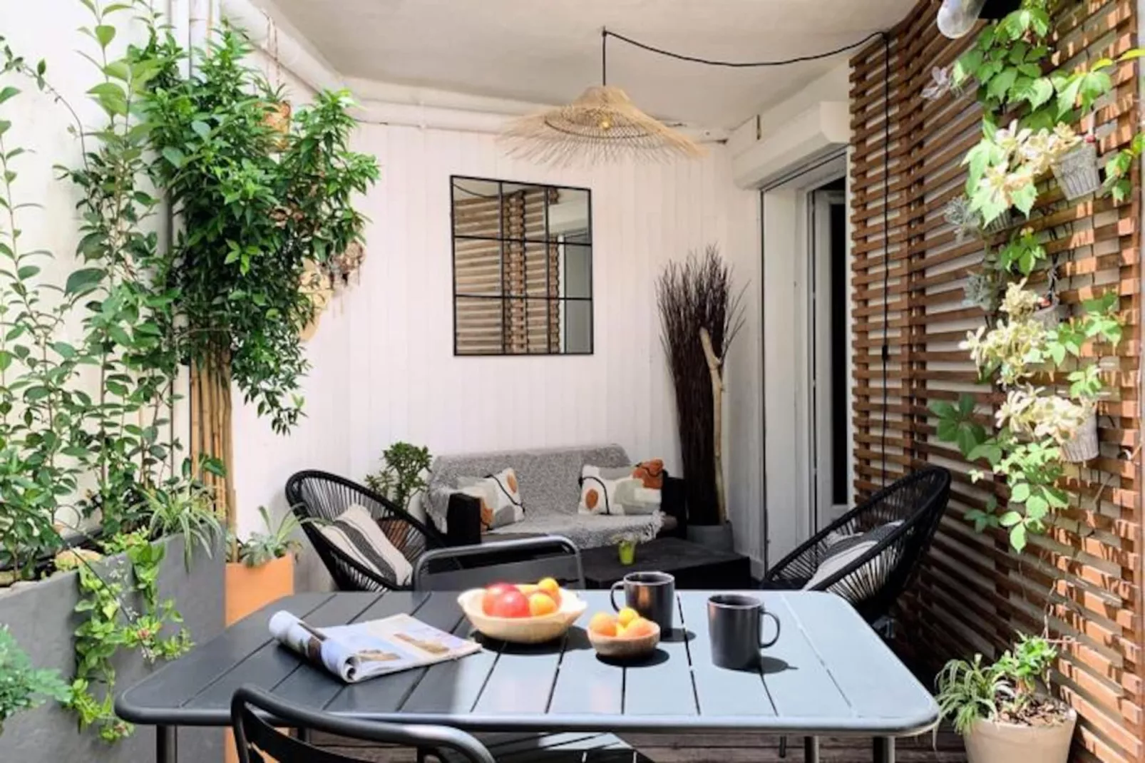 La Terrasse Bazille-Image-tags.