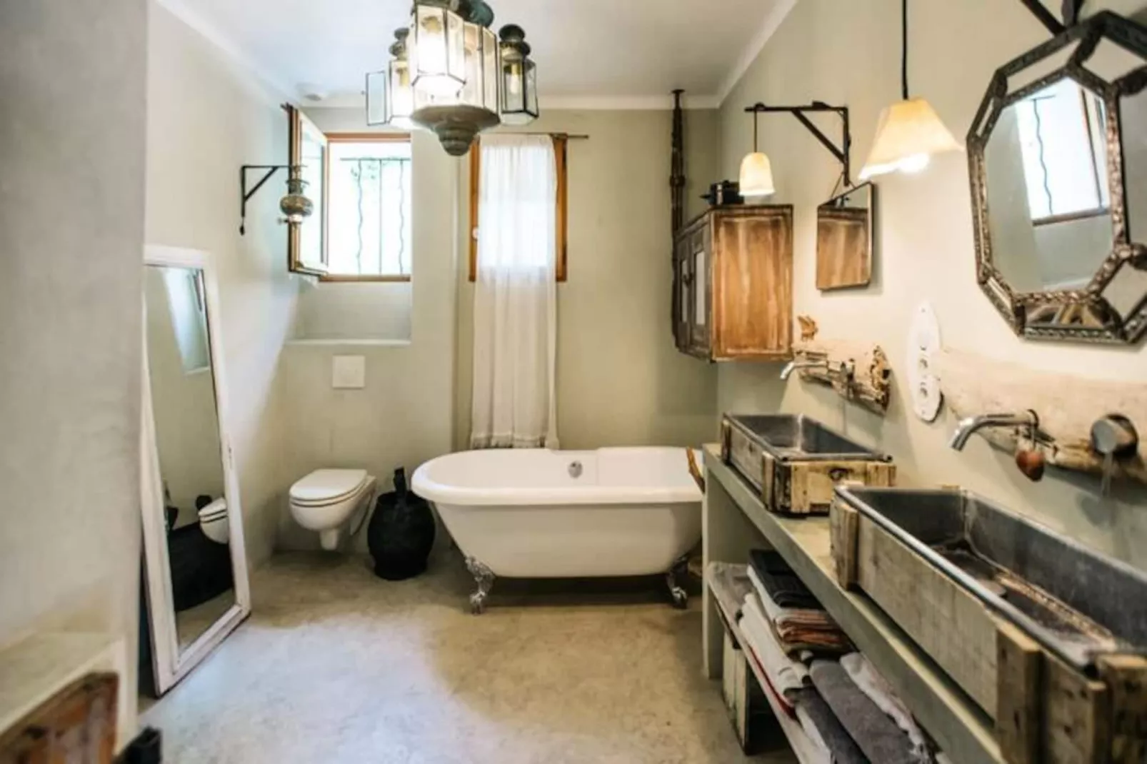 Perle Rare Avec Vues Panoramiques-Image-tags.