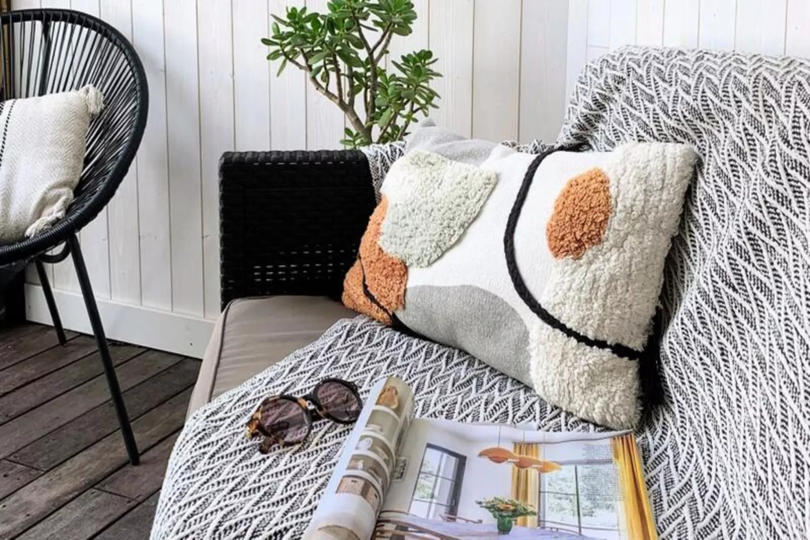 La Terrasse Bazille-Image-tags.