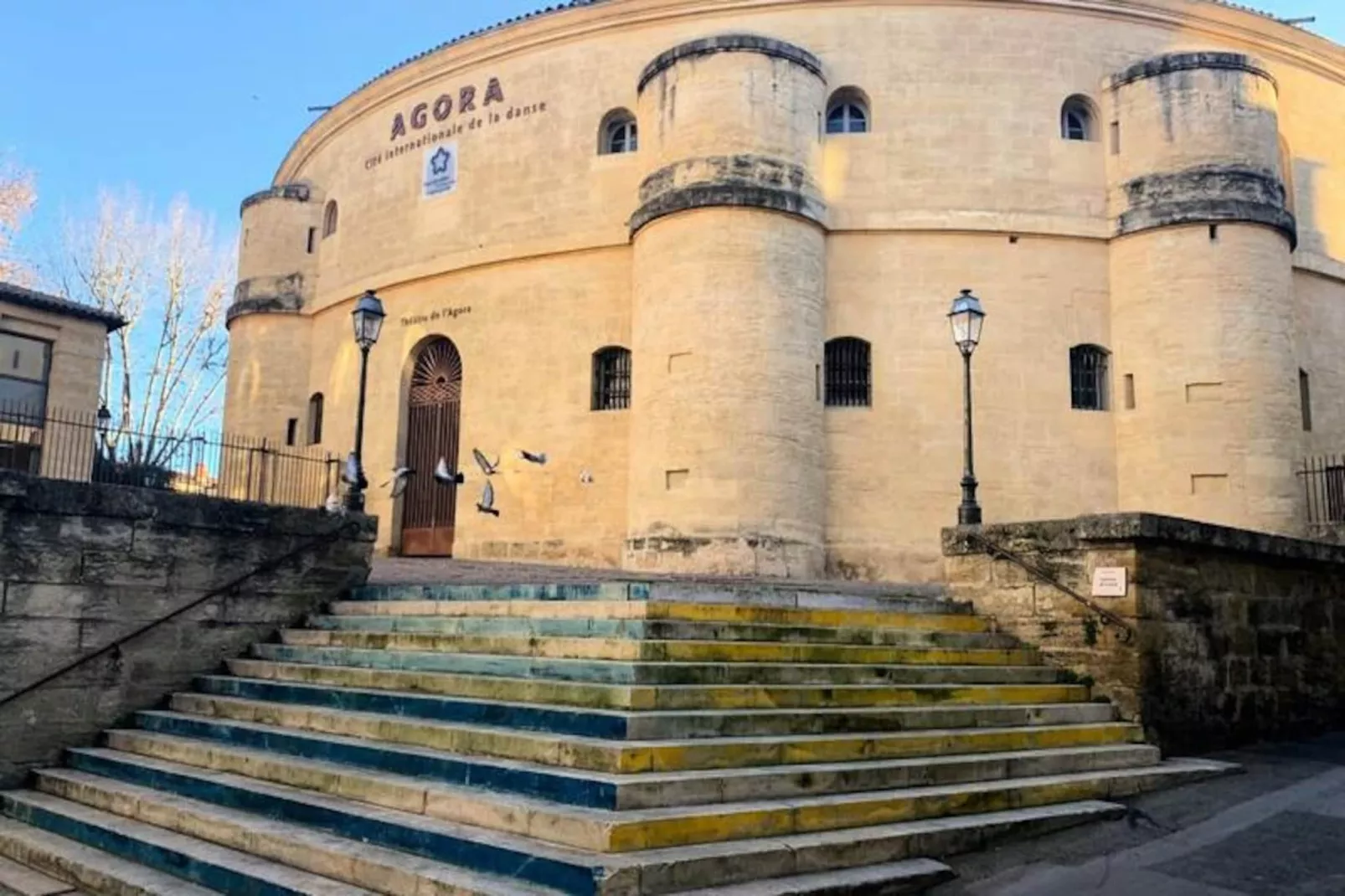 Home Chic Home - Les Suites De La Com&eacute;die - Suite3-Image-tags.