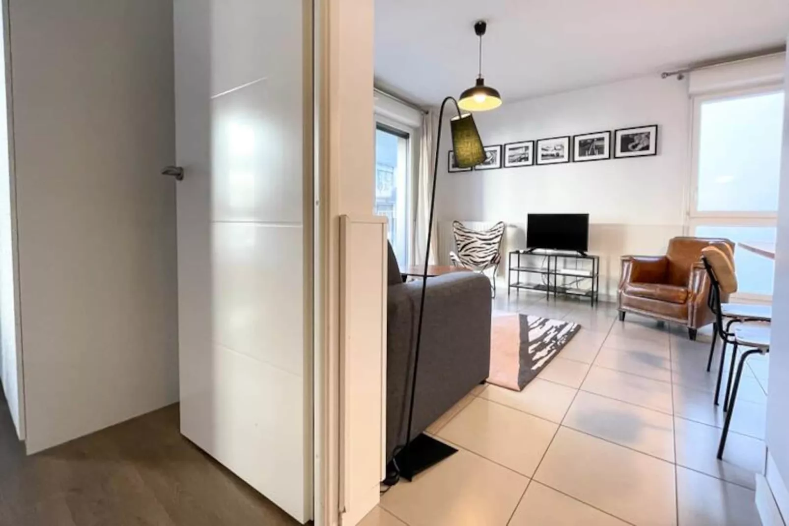 Appartement Rayonnant Et Moderne Tr&egrave;s Bien Situ&eacute;, Proche De La Cit&eacute; Du Vin-Image-tags.