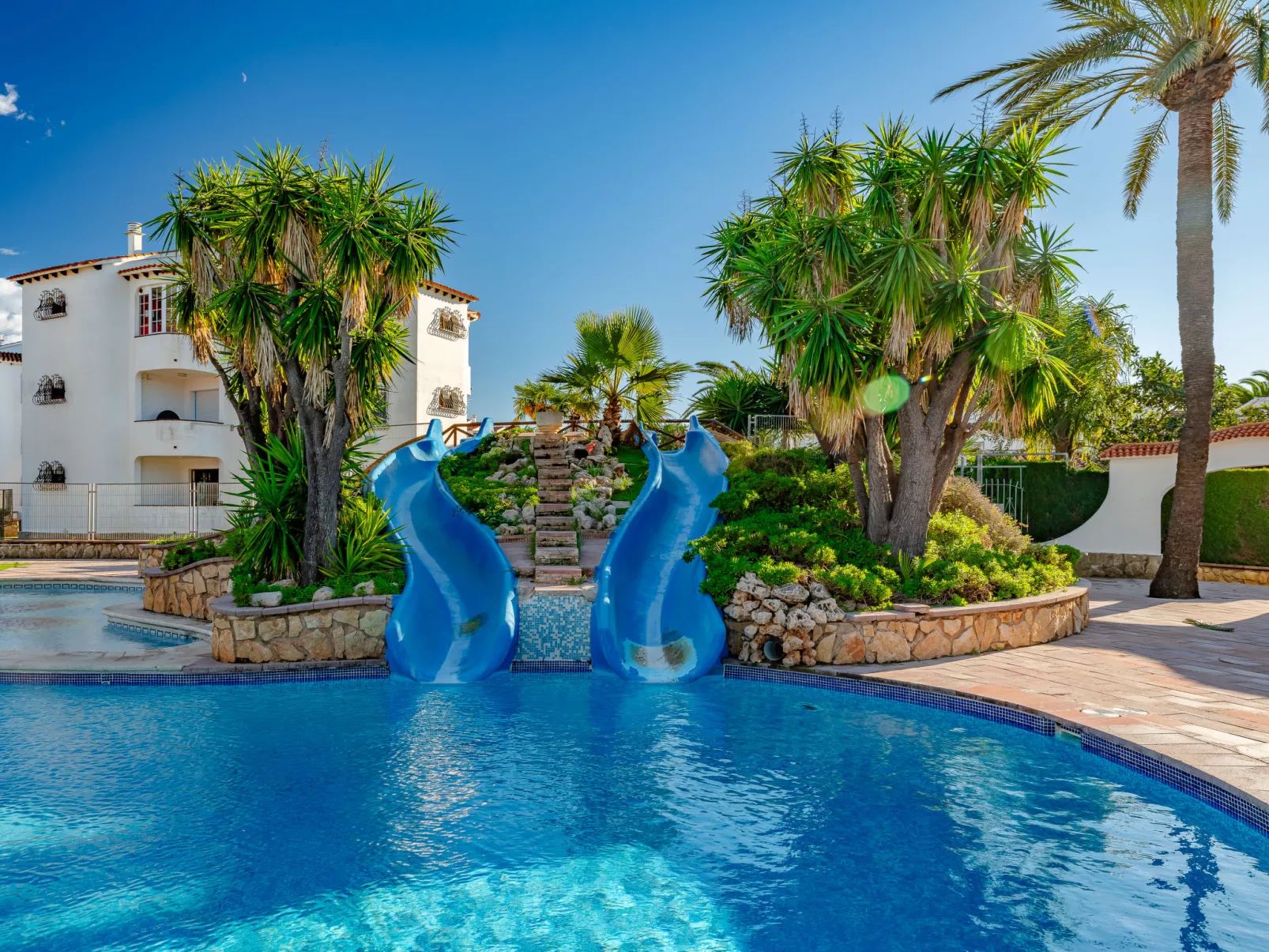 Residencia La Perla-Draußen