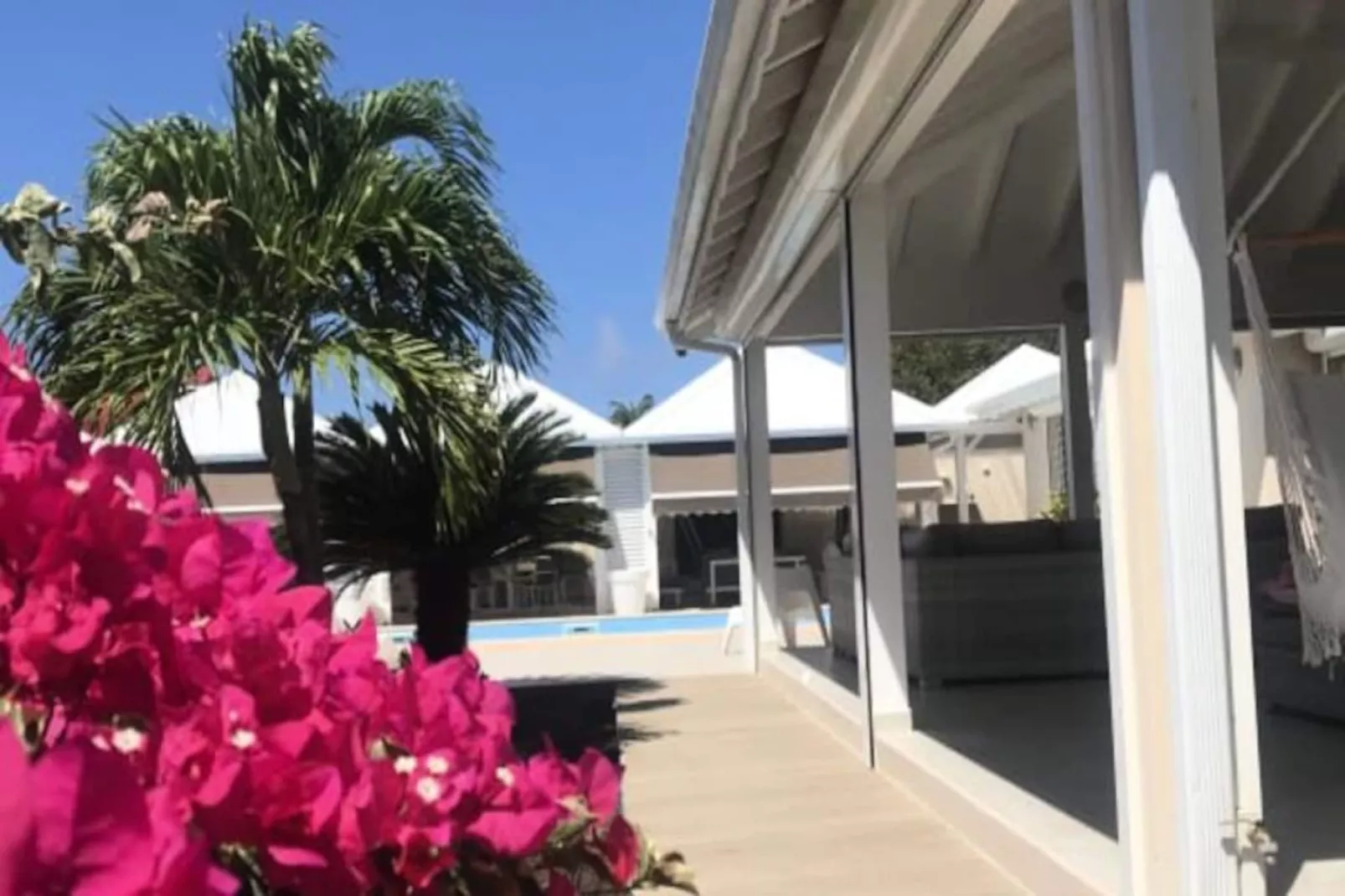 Villa Arbre Du Voyageur-Image-tags.