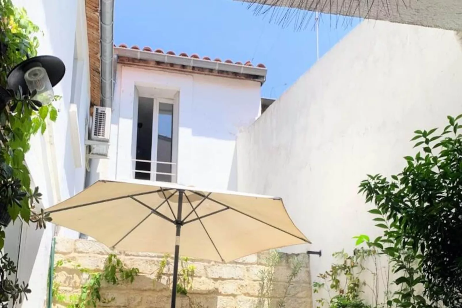 La Terrasse Bazille-Image-tags.