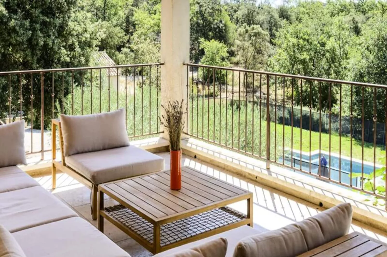 Les Gardis, Votre Refuge Id&eacute;al En Provence.-Image-tags.