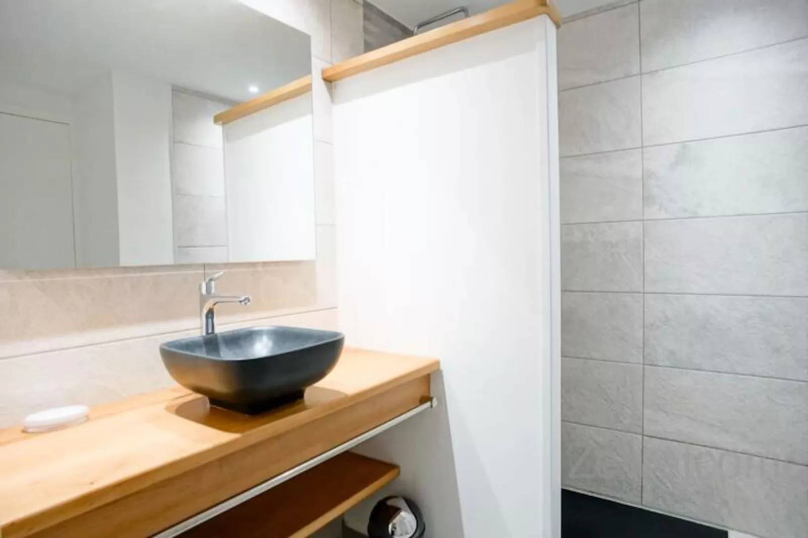 Villa Sea Side-Image-tags.