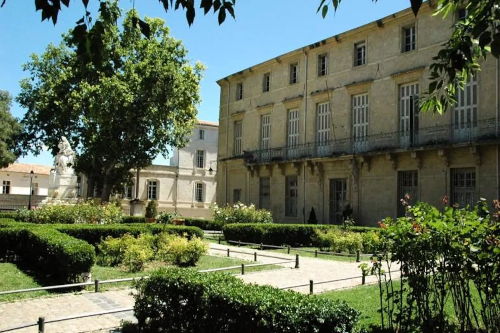 Home Chic Home - Les Suites De La Com&eacute;die - Suite3-Image-tags.