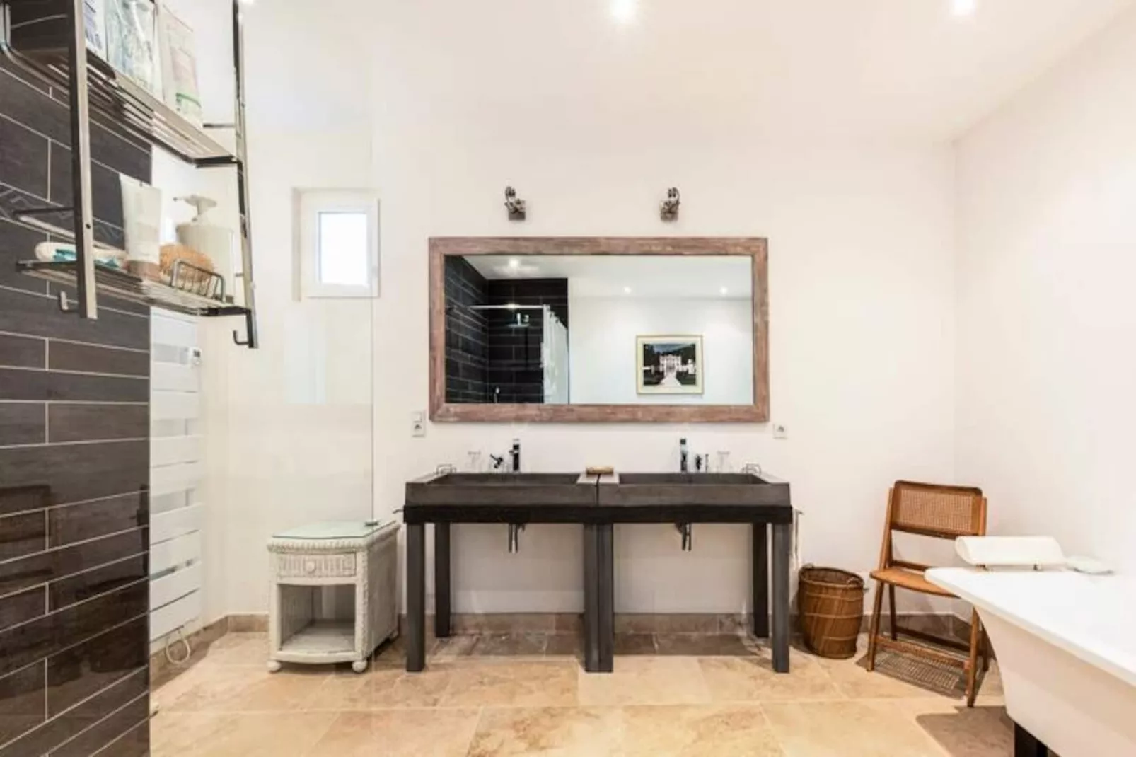 Maison De Famille En Provence-Image-tags.