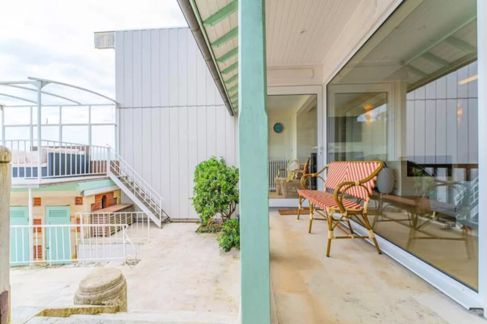 Somptueuse Demeure Arcachonnaise De Caract&egrave;re Avec Acc&egrave;s Direct &agrave; La Plage-Image-tags.