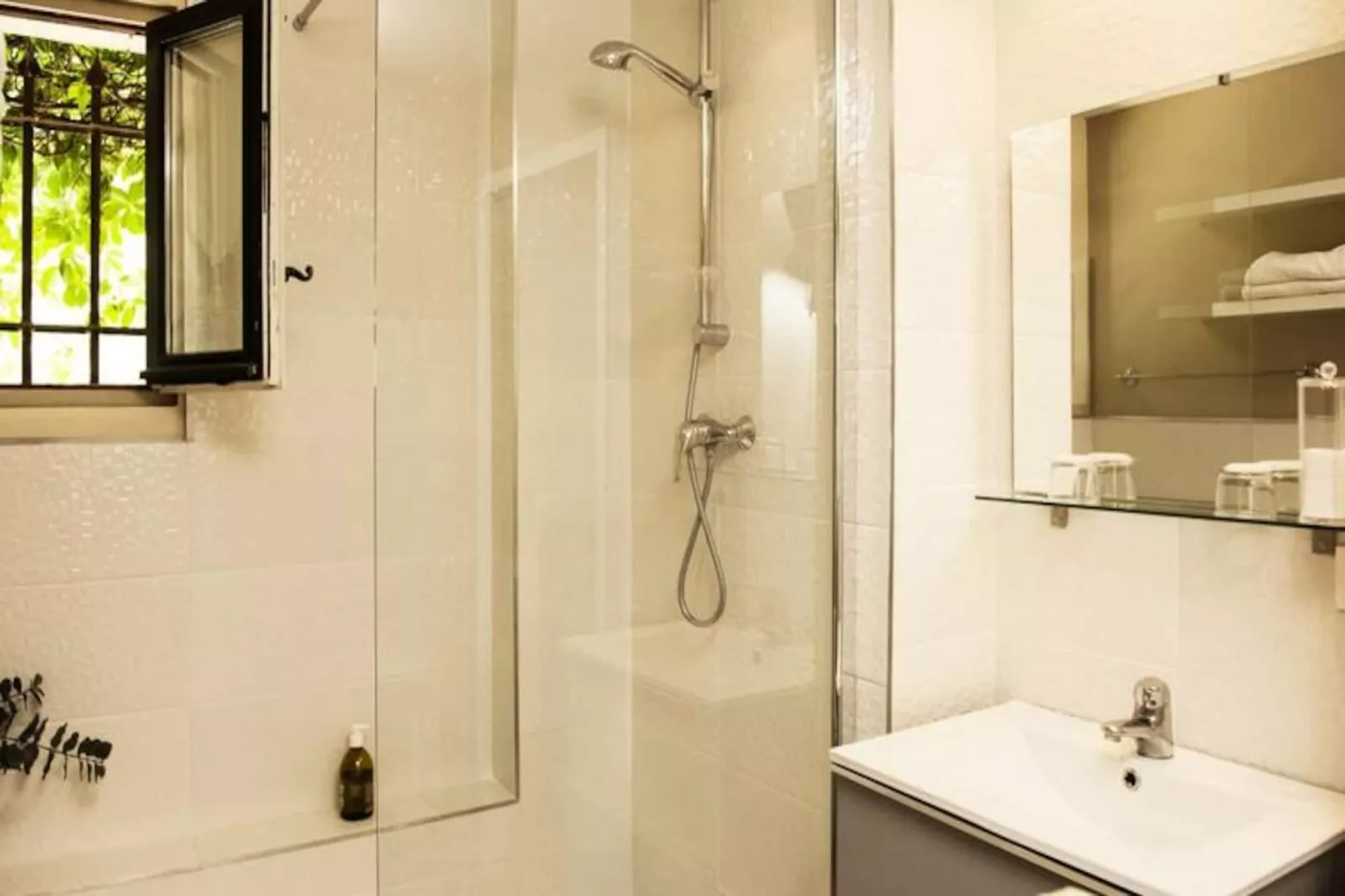 Bastide Dou Pastre Family Friendly House-Image-tags.