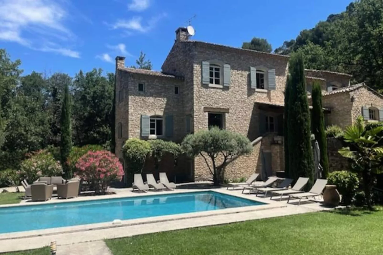 Propri&eacute;t&eacute; D'exception Au Coeur Du Luberon-Image-tags.