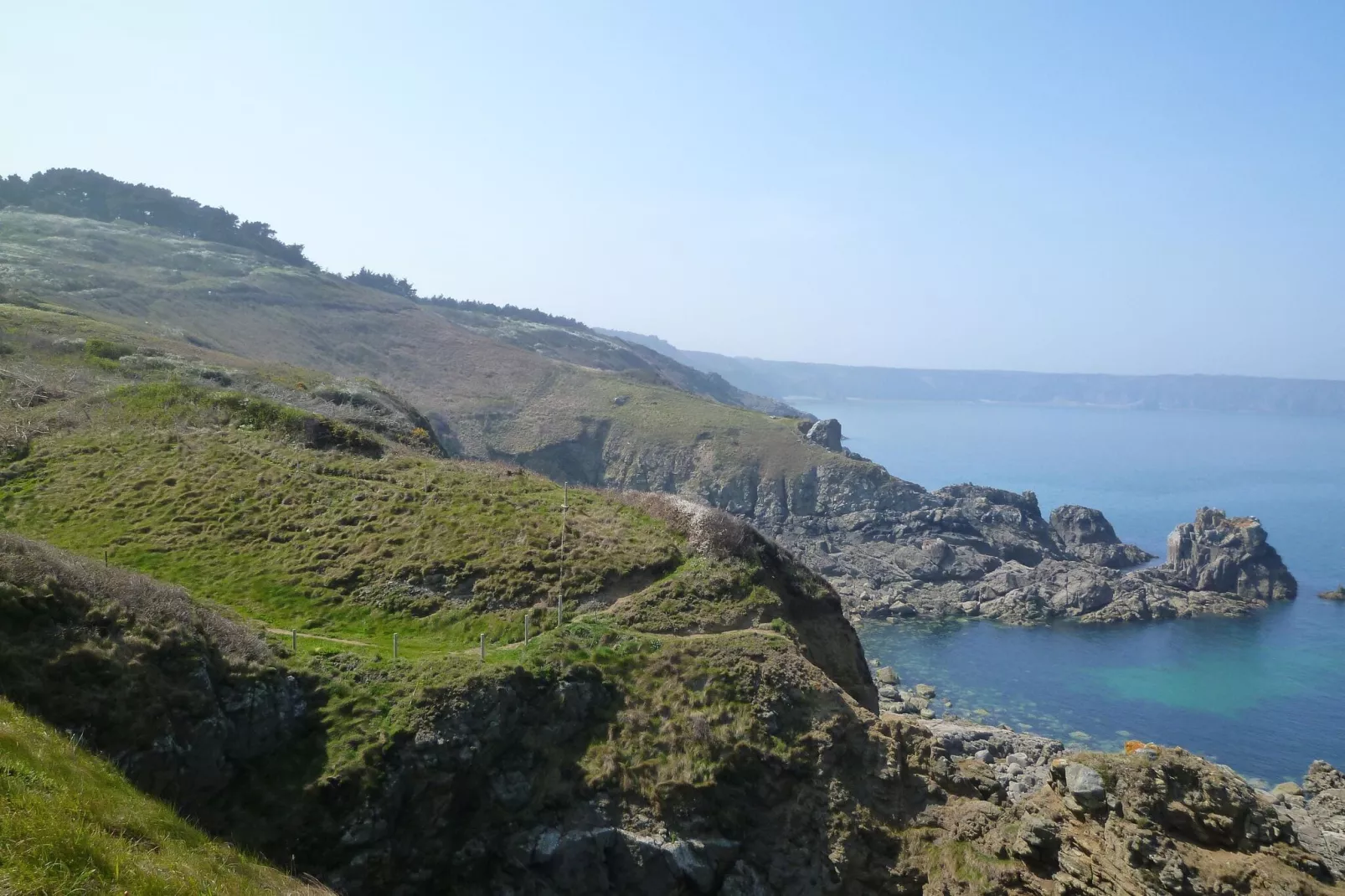 Holiday flat Matignon-Areas summer 20km