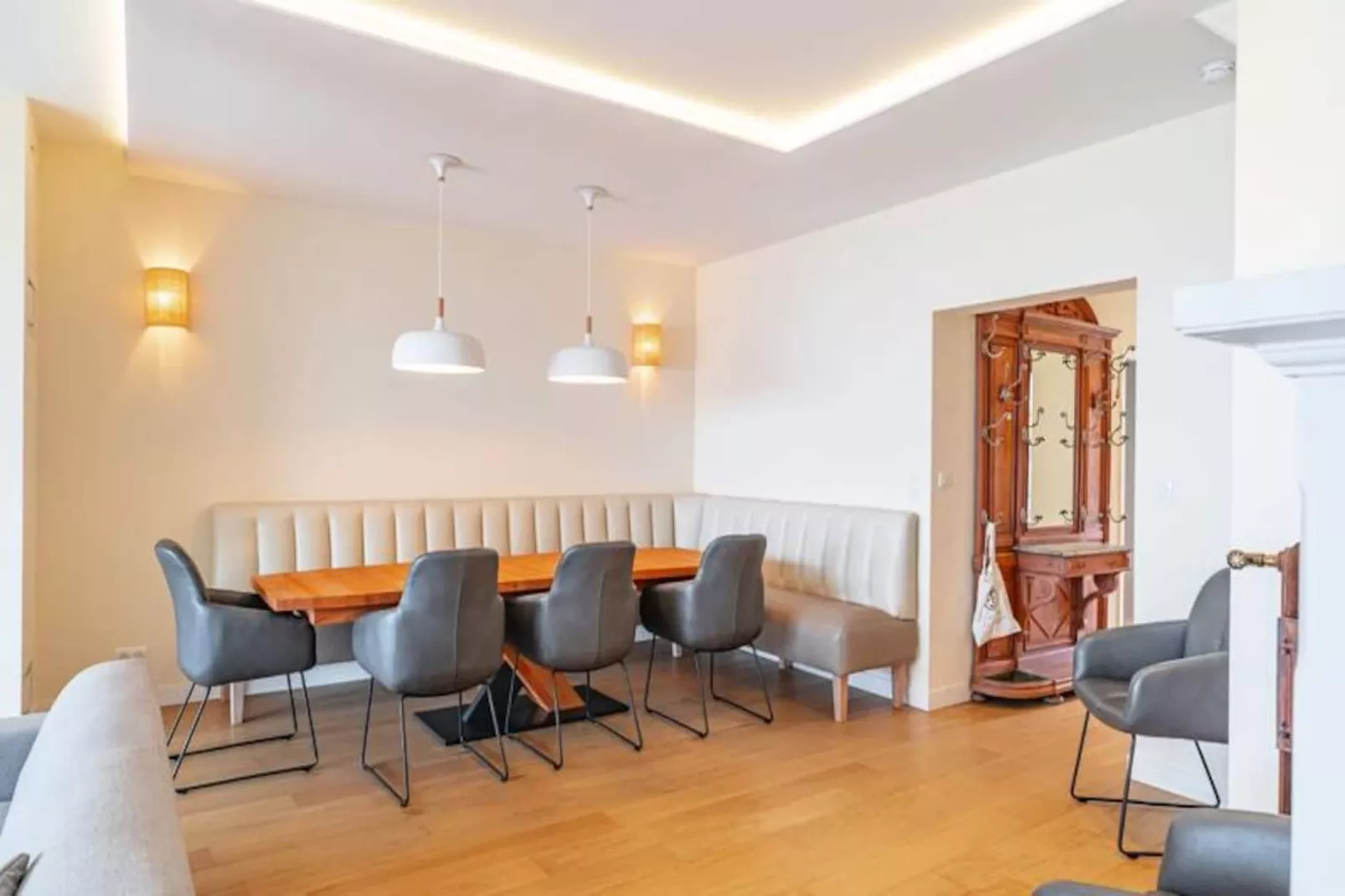 Somptueuse Demeure Arcachonnaise De Caract&egrave;re Avec Acc&egrave;s Direct &agrave; La Plage-Image-tags.