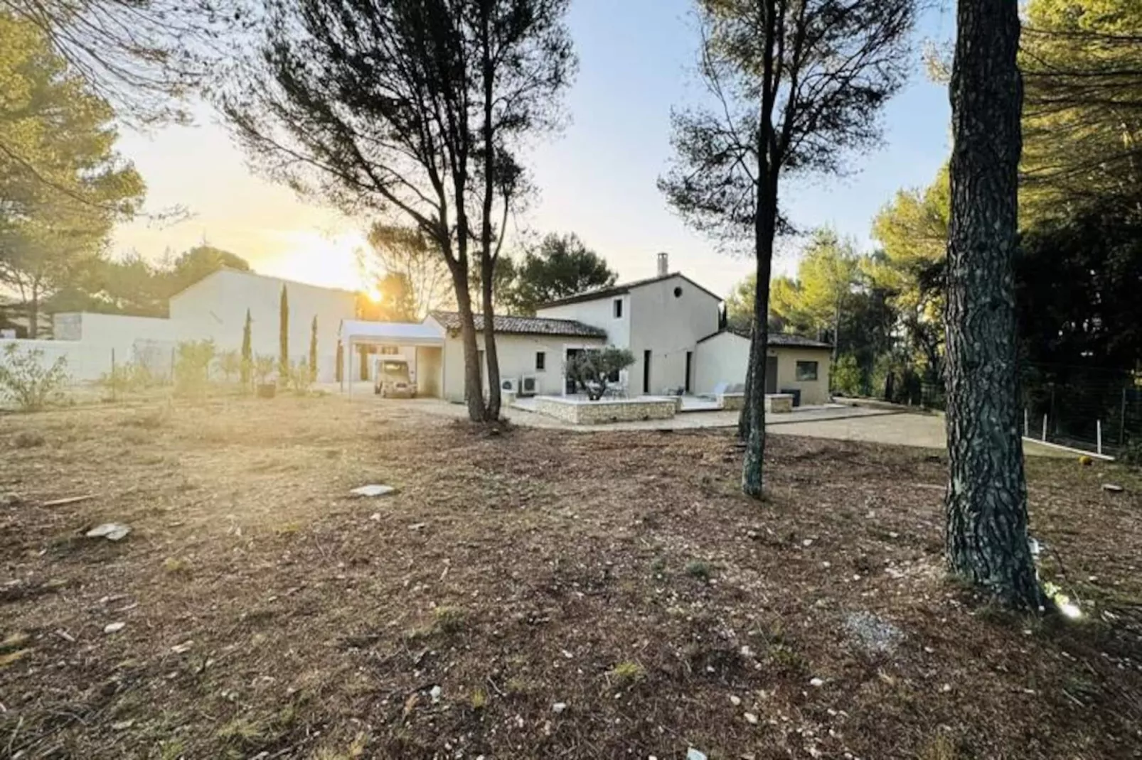 Bastide Blanche : Votre &eacute;vasion En Provence-Image-tags.