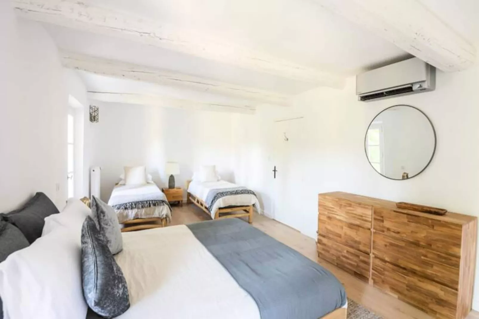 Villa Les Saffres, Somptueux Mas &agrave; Malaucene-Image-tags.