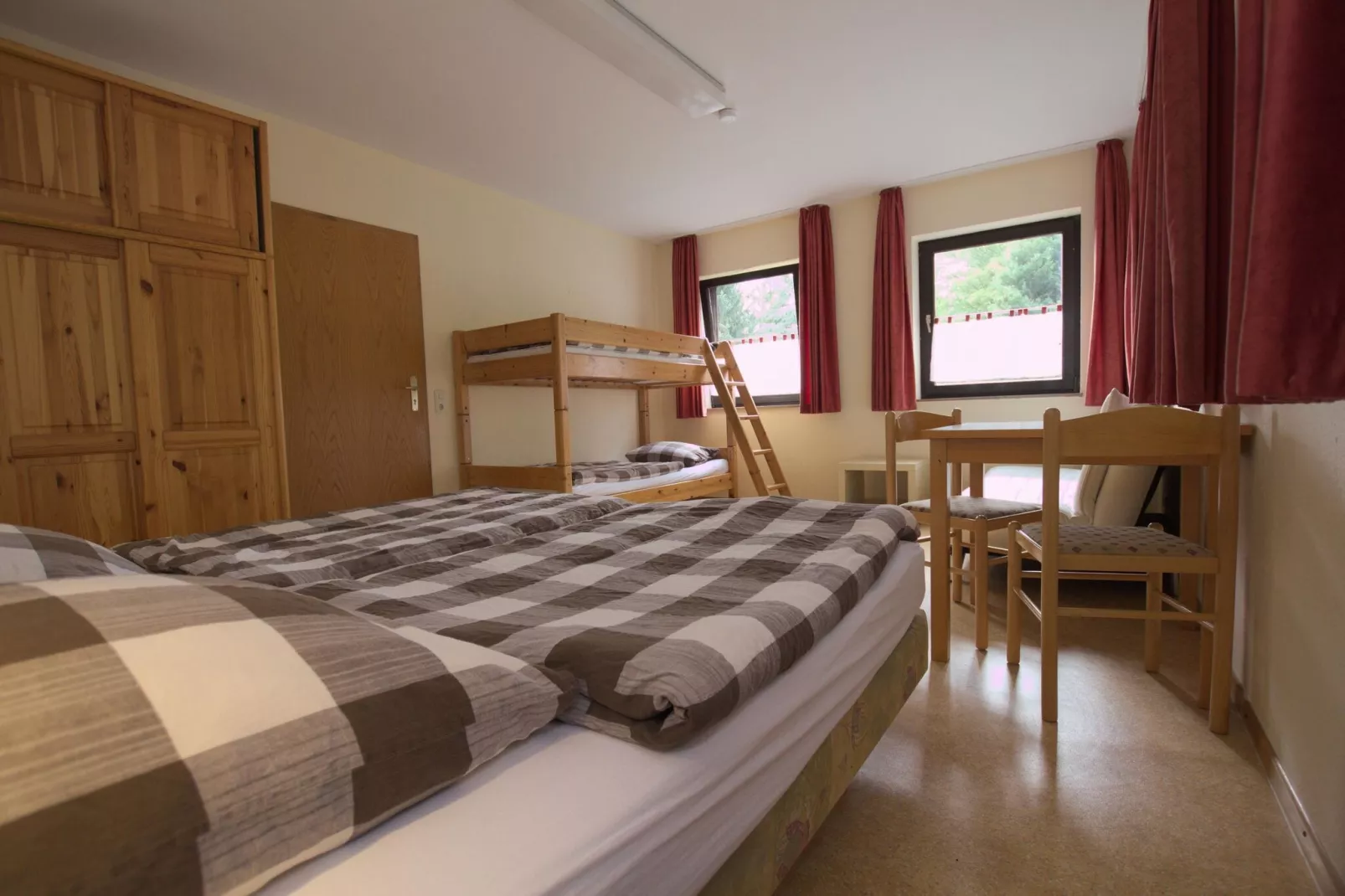 Jagdkopf 1 OG-Bedroom