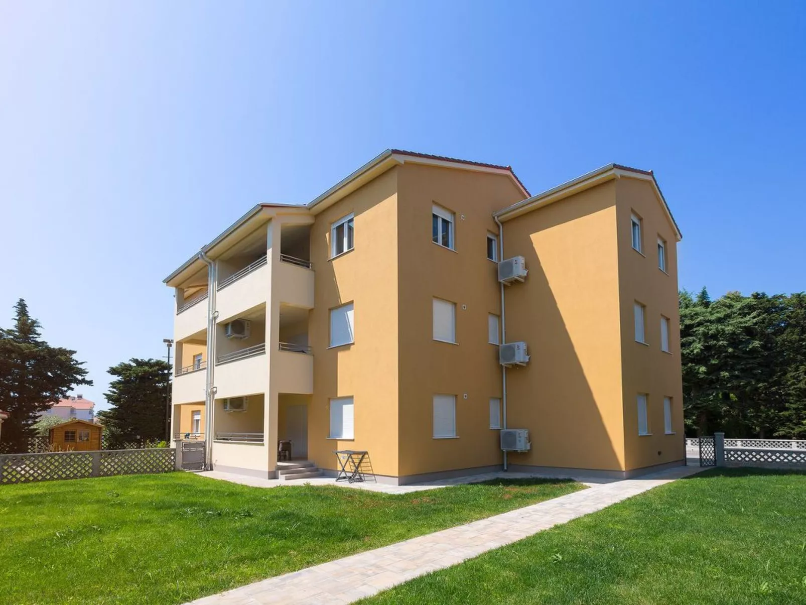 Wohnung mit Terrasse