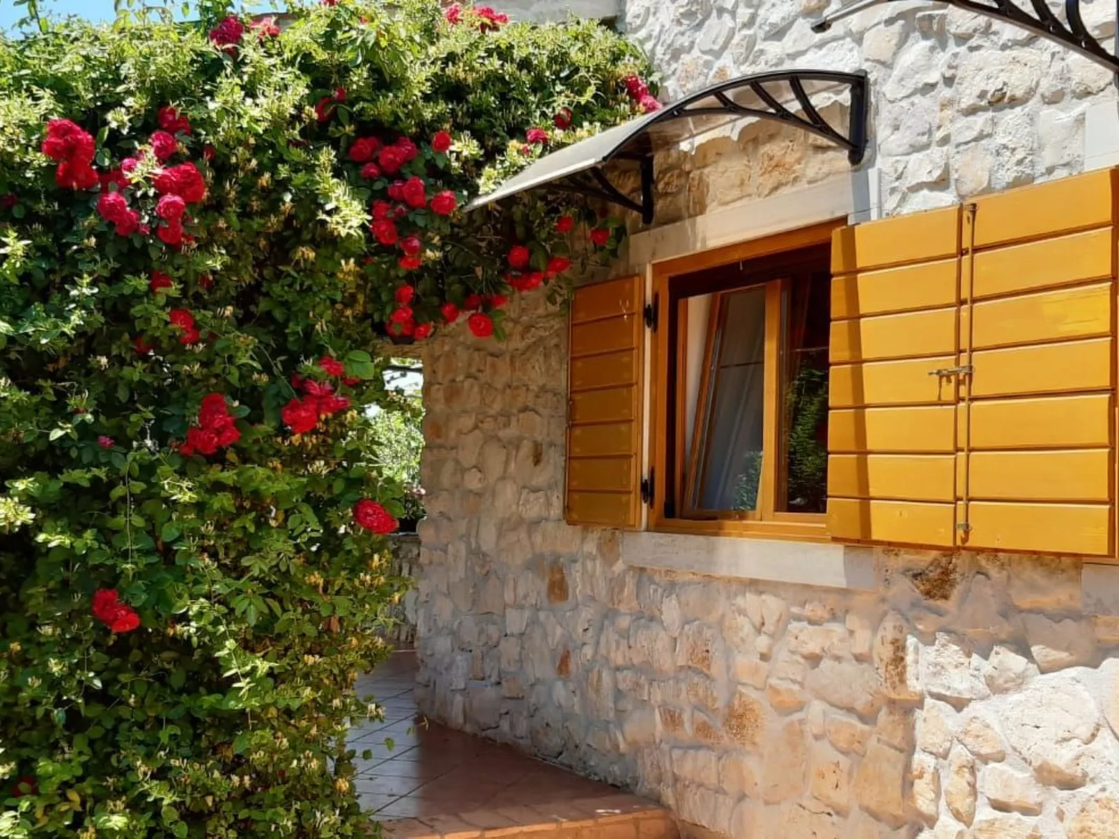 Mit schönem Garten und Sonnenterrasse