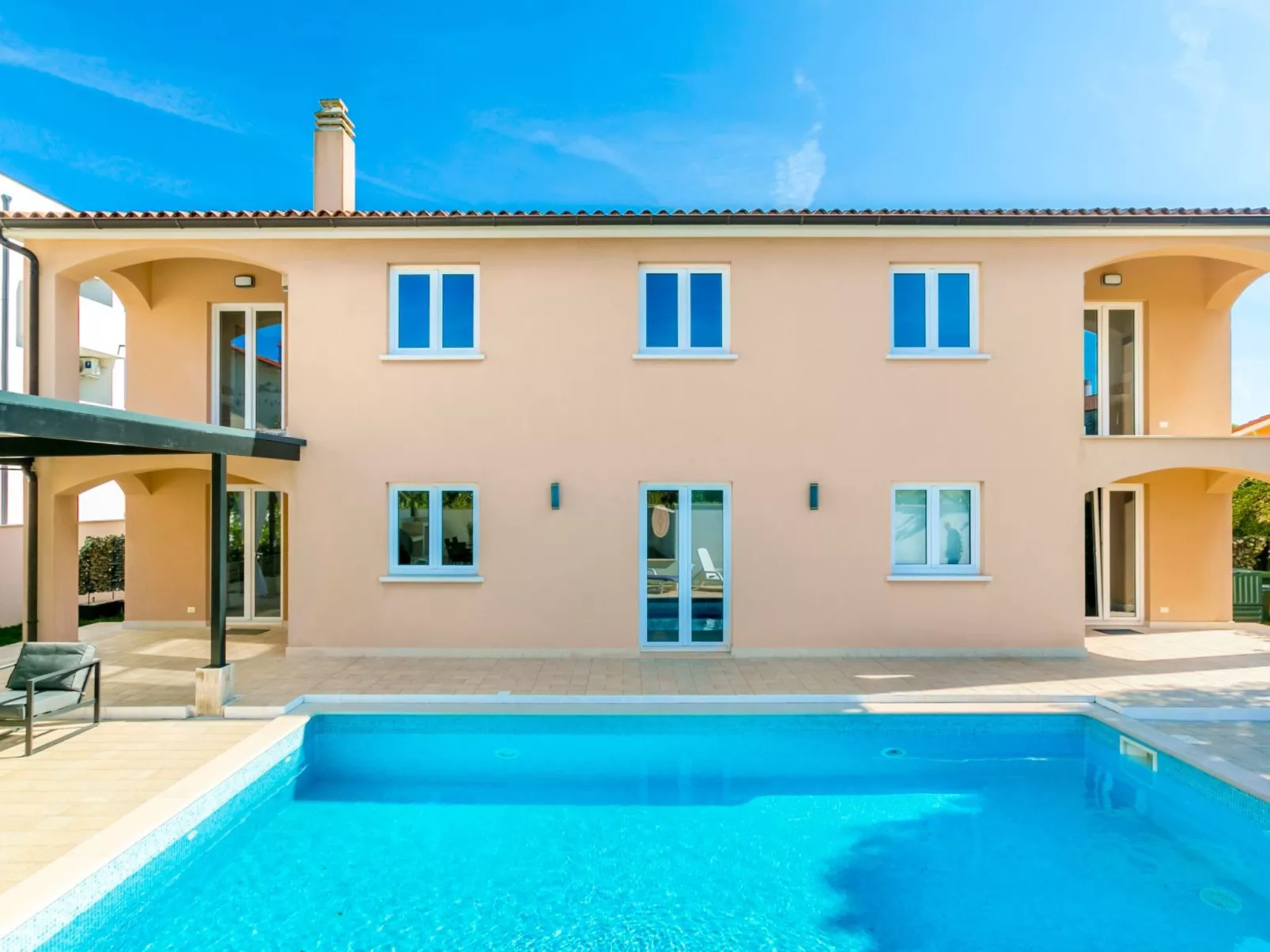 "Suzy" mit privatem Pool