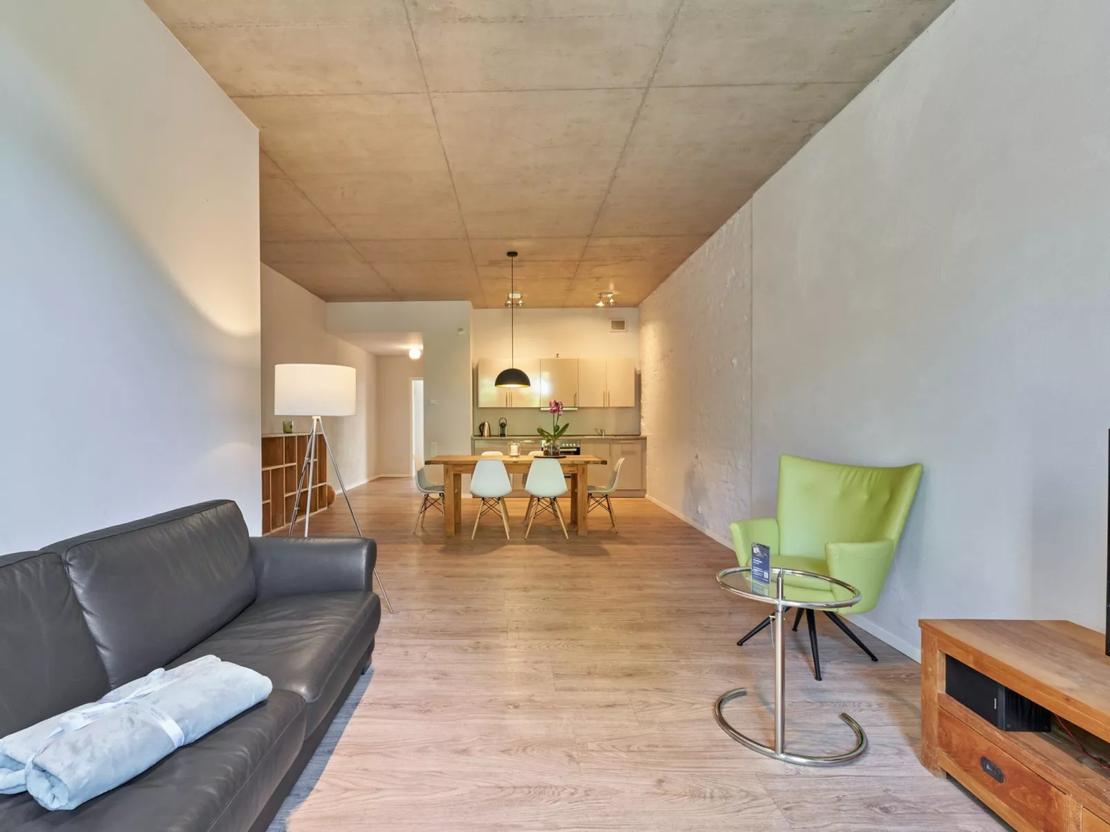 In Brandenburg An Der Havel mit Terrasse, Garten und Grill