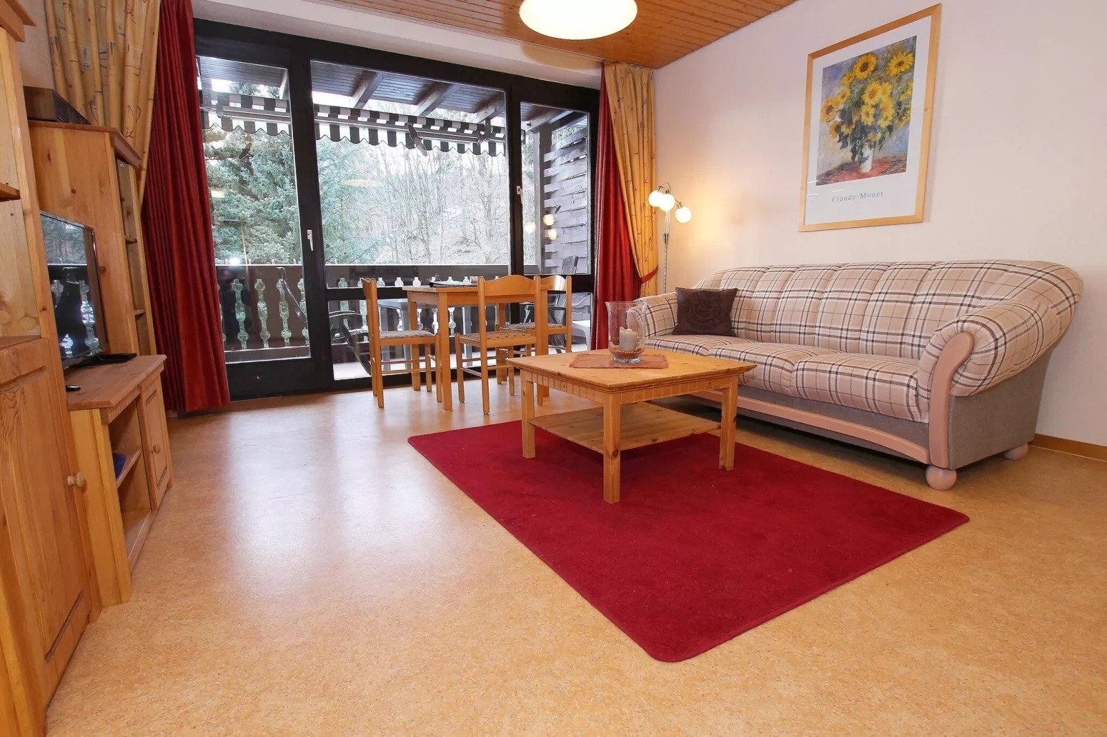 Ganzes Haus-Living room