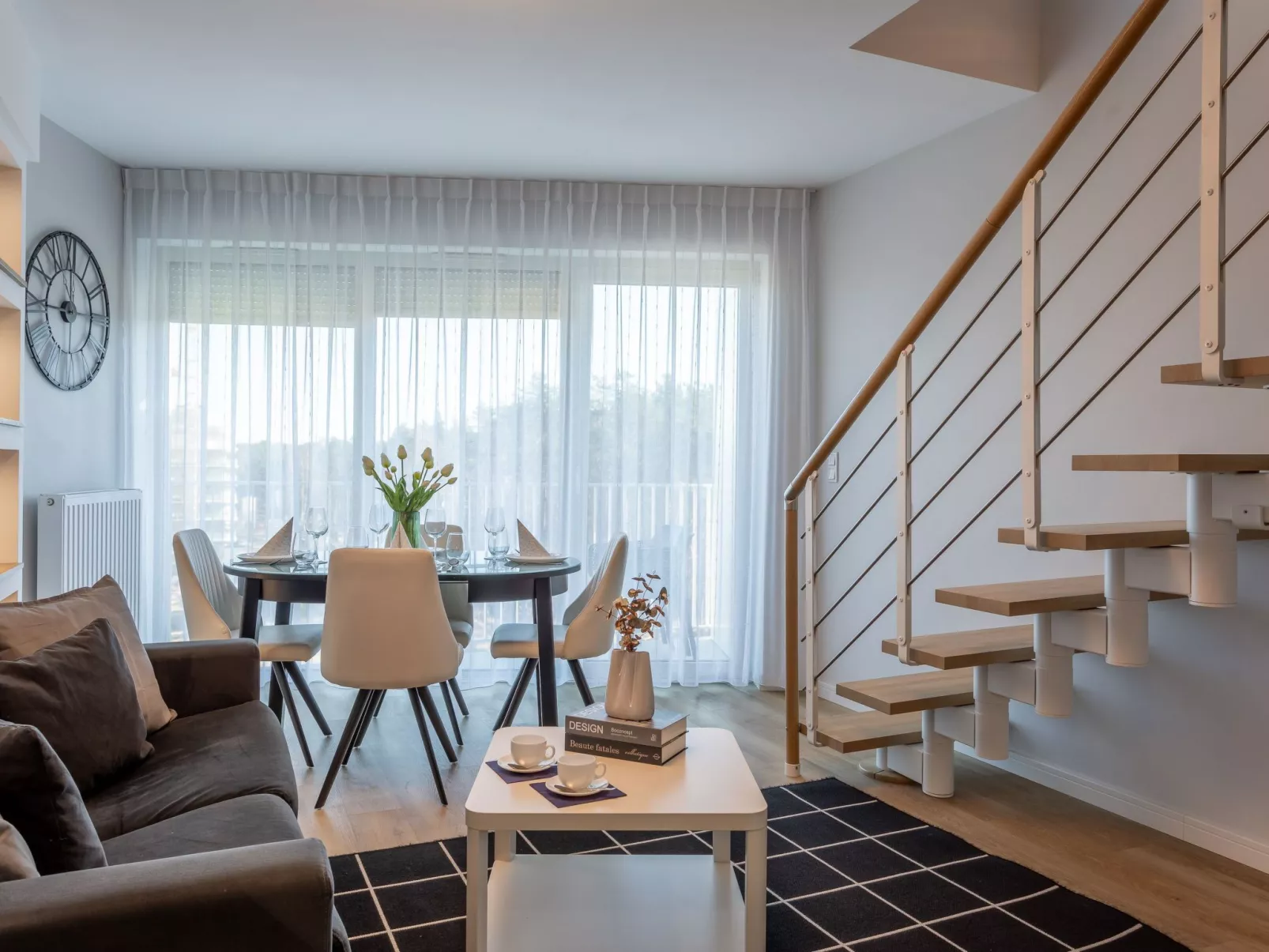 Helle Ferienwohnung Albus direkt am Strand