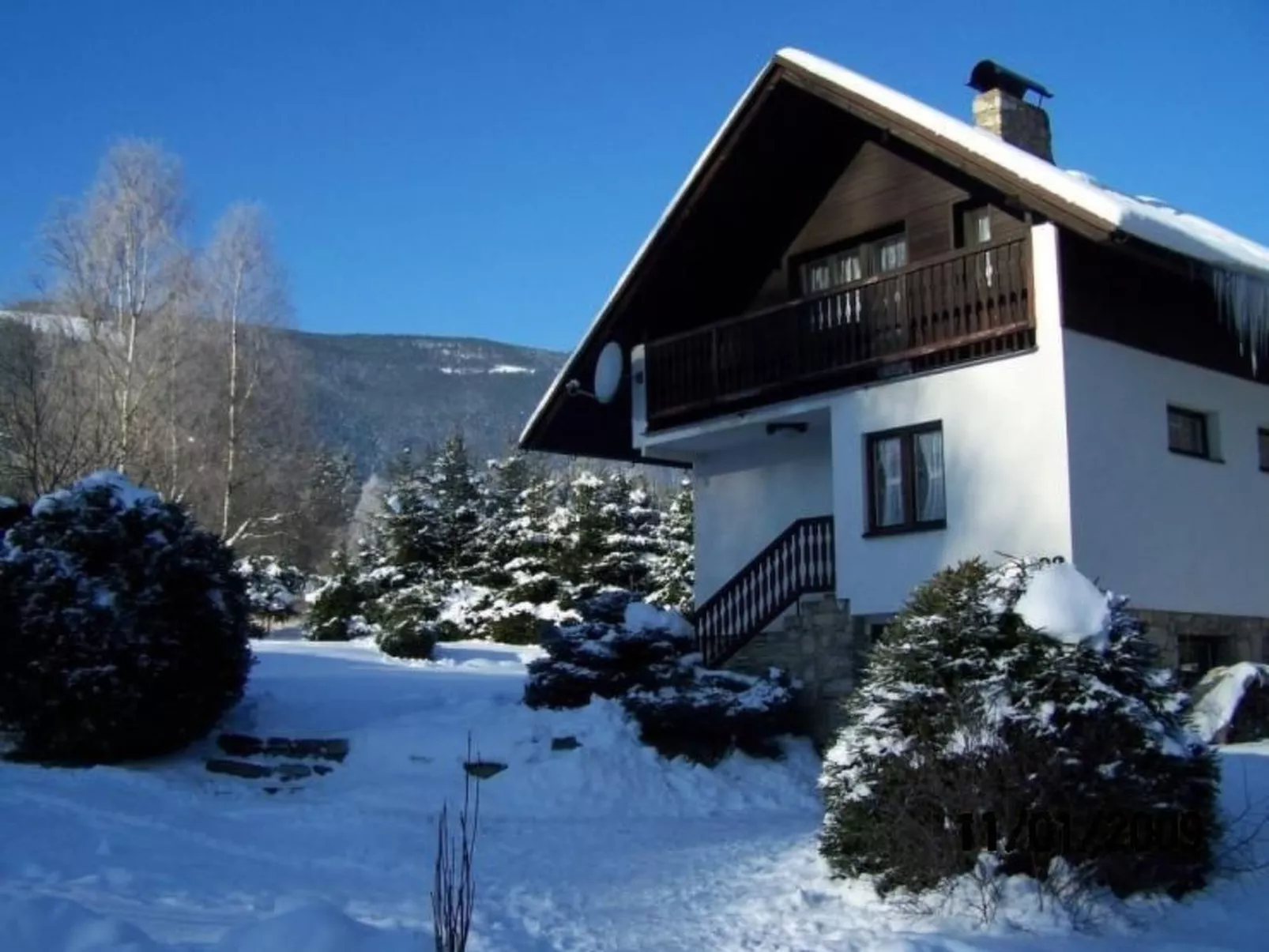 Chalet "Chestnut cottage" in den Bergen.