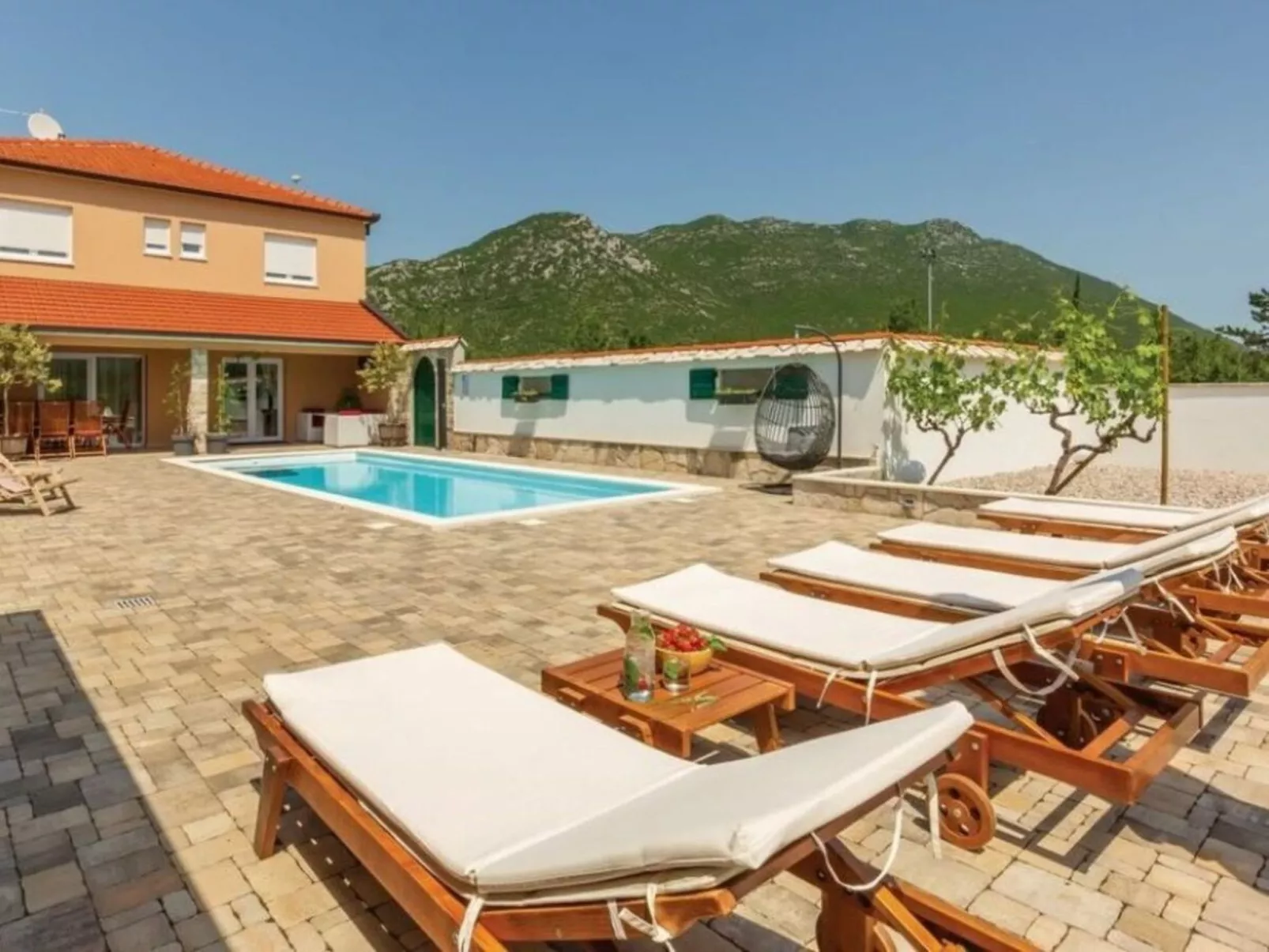 Villa Zara mit beheiztem Hydromassage-Pool