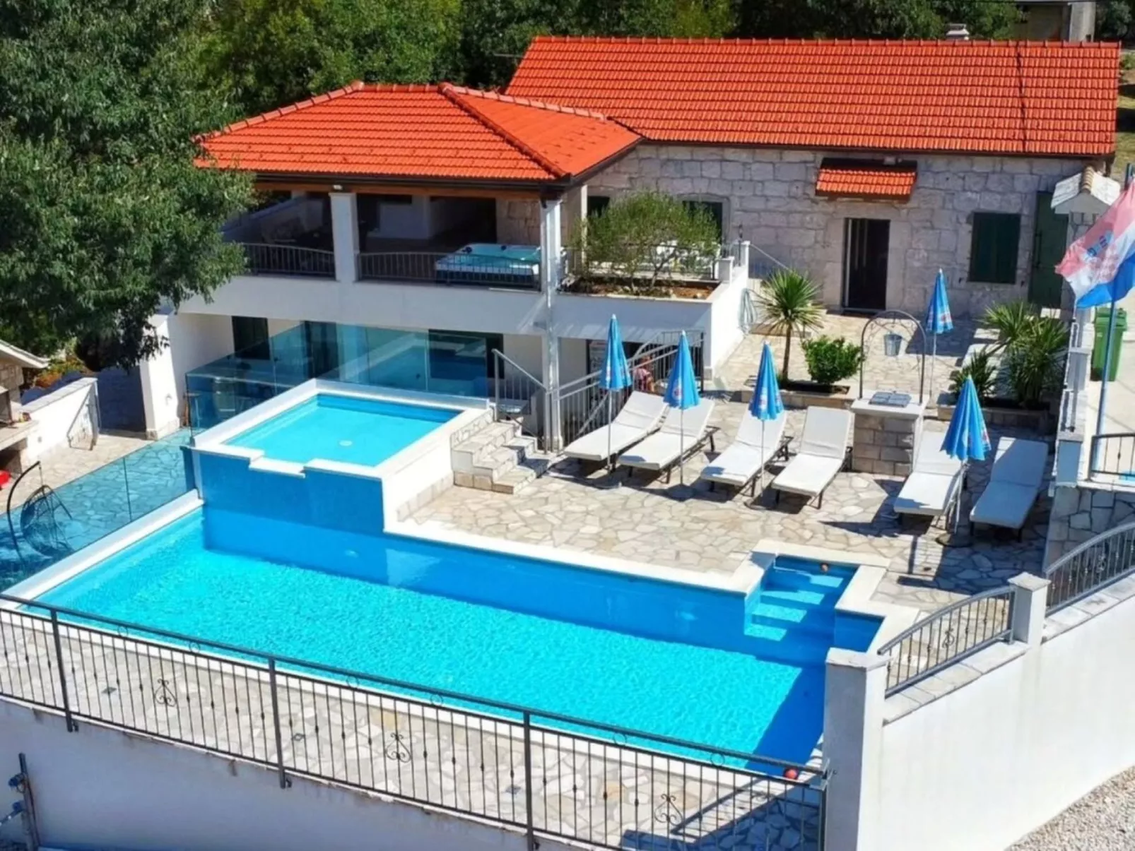 Villa Dvori Stipanovi mit beheiztem Pool