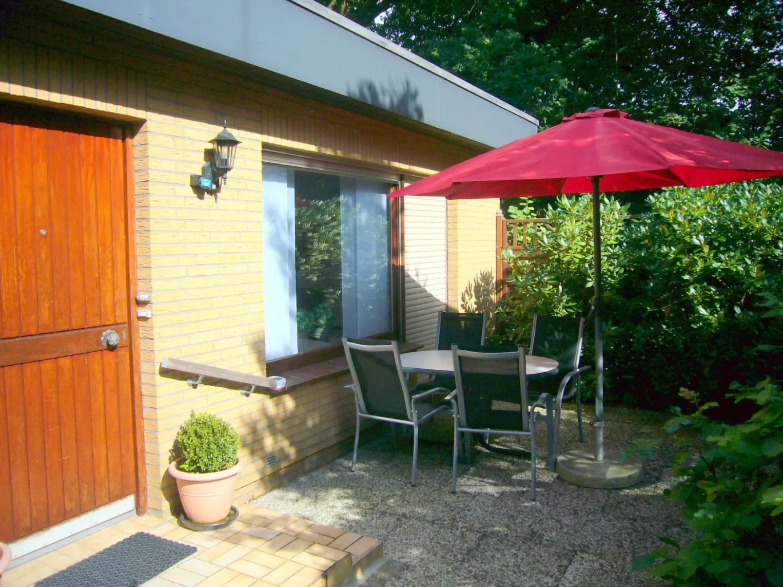 Zentrale Ferienwohnung mit Terrasse