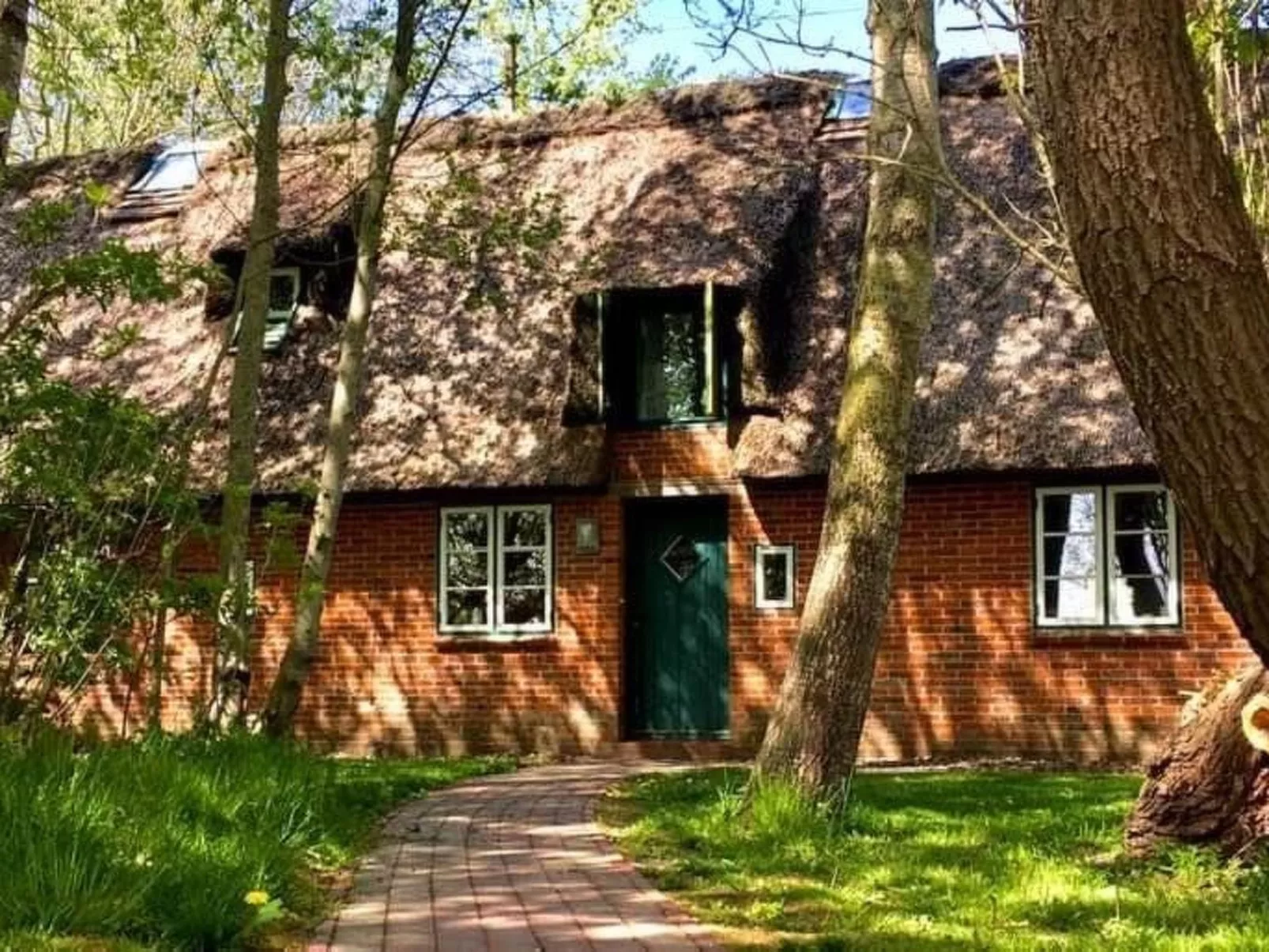 Reetdachhaus für erholsamen Familienurlaub