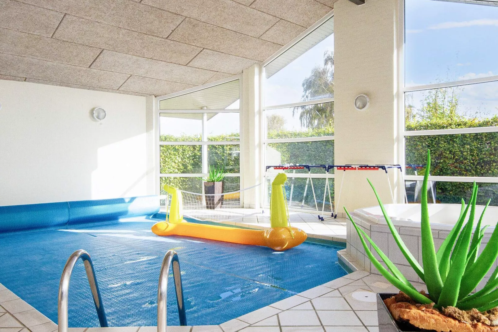 Luxury Retreat in Hejlsminde - By Traum Ferienwohnungen-Swimming pool