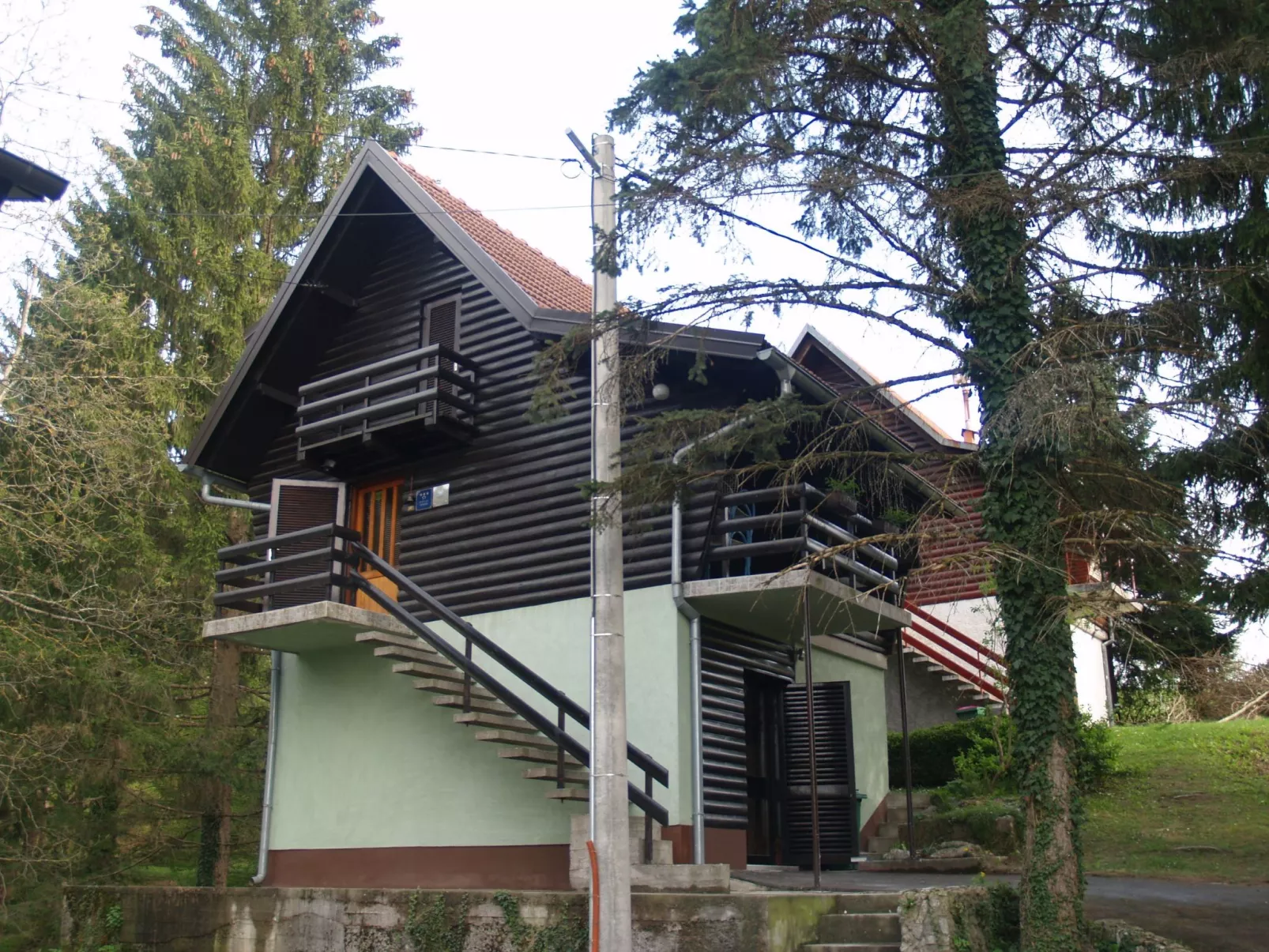 Mit Terrasse, Grill und Garten