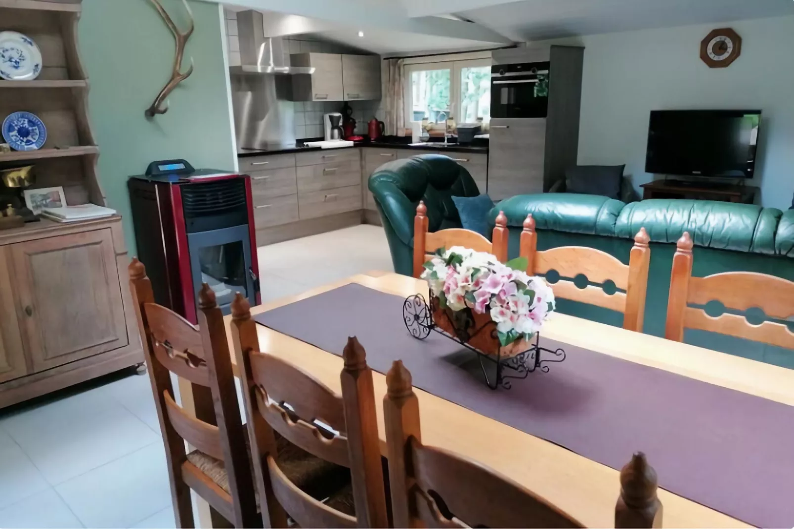 La Canne à Pêche-Dining room