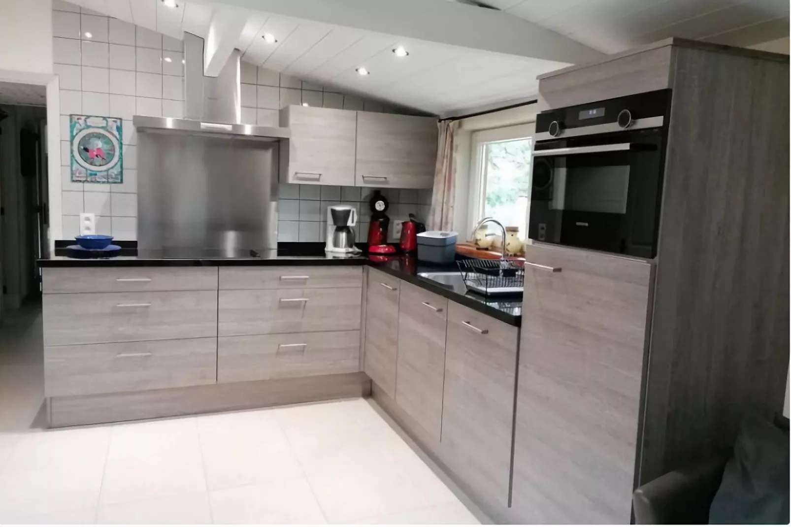 La Canne à Pêche-Kitchen