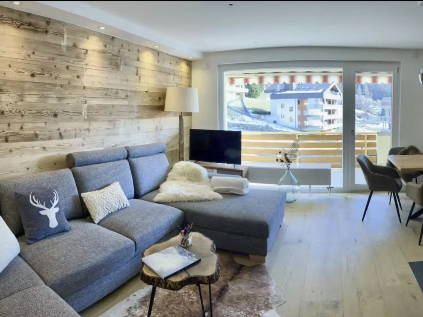 Geräumiges 3.5 Zimmer Beste Lage Kostenloses Parken