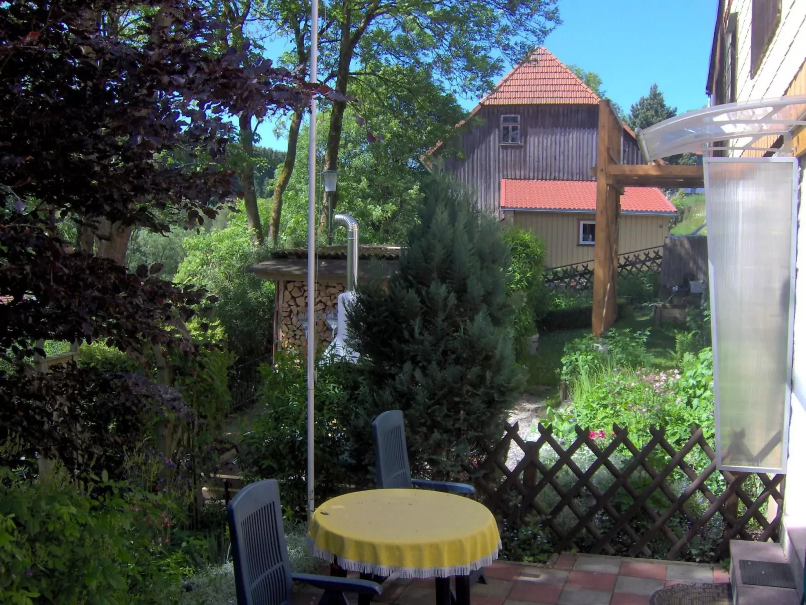 Ruhiggelegene Wohnung mit Garten und Terrasse