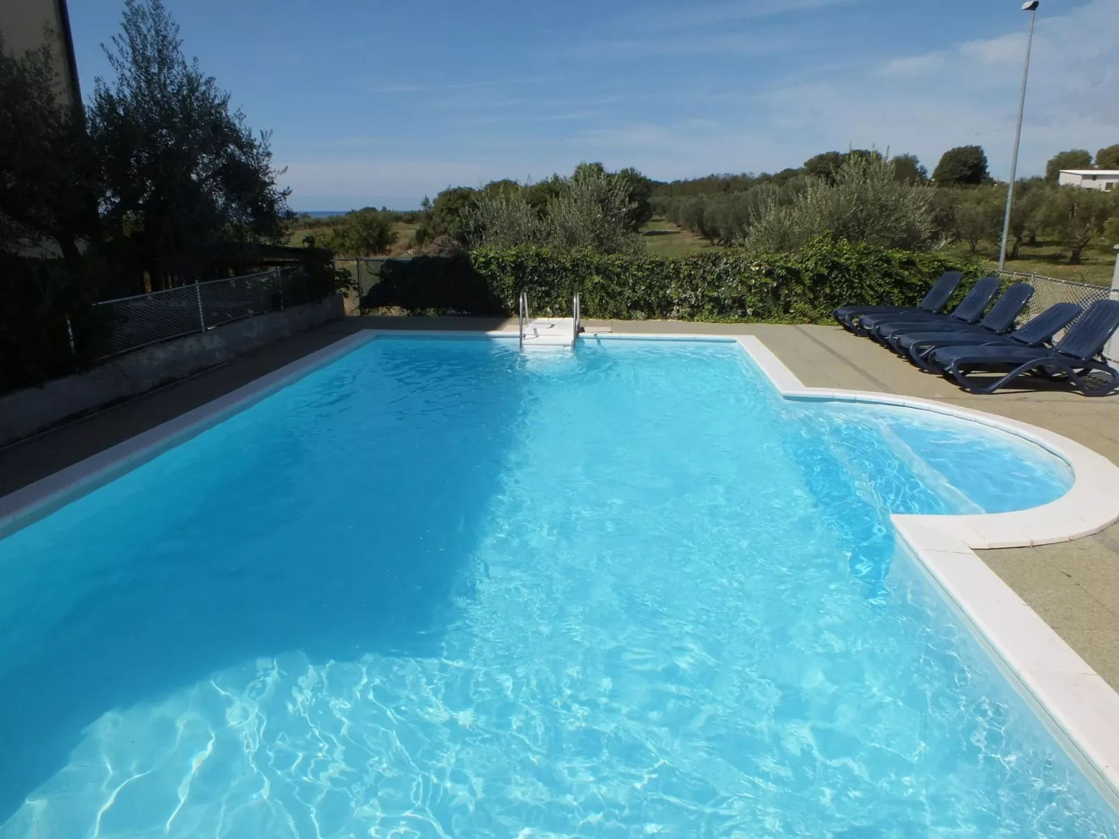 "Lavanda" mit Blick auf das Wasser