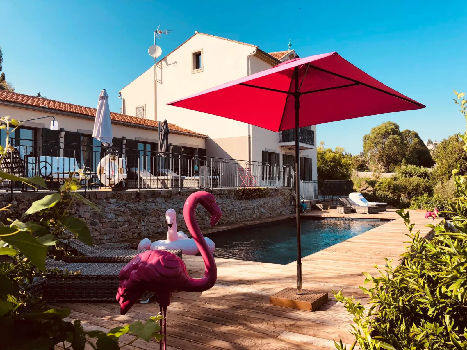 Ferienvilla mit Blick auf das Wasser