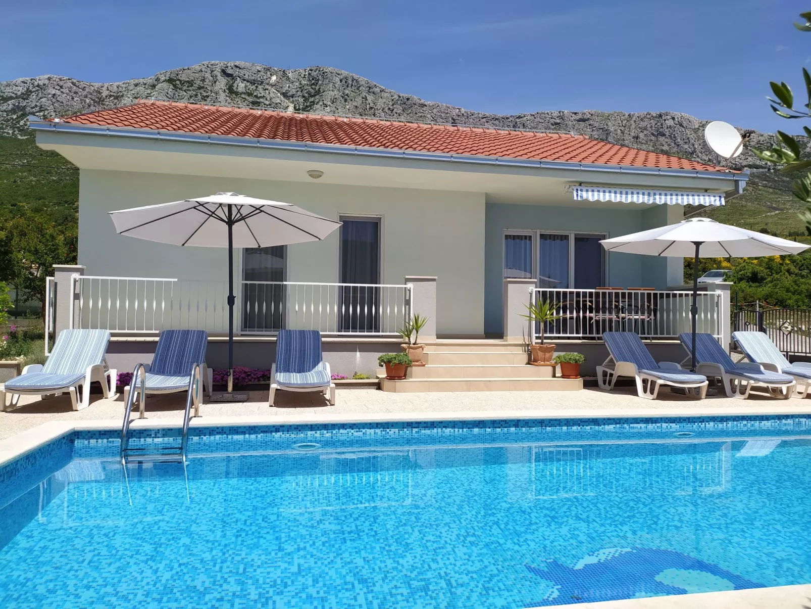 In Kastel Sucurac mit Parkplatz