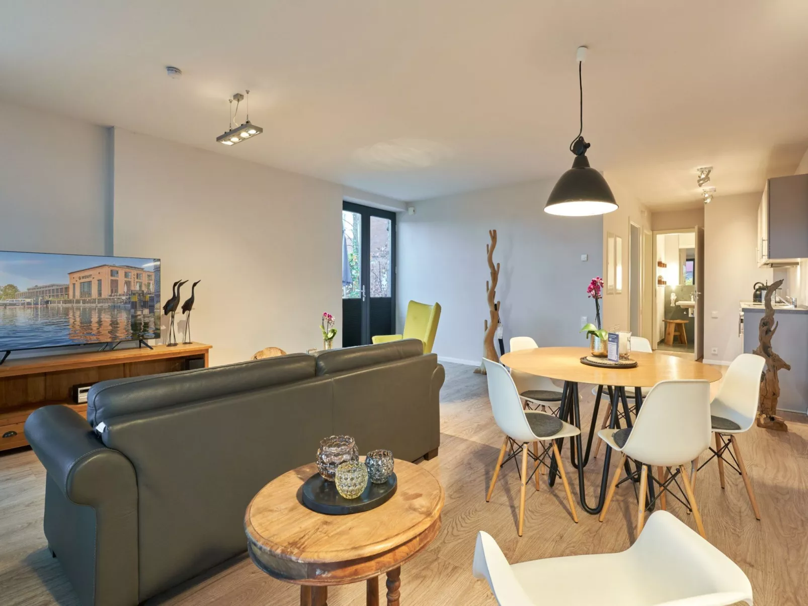 Wohnung in Brandenburg An Der Havel mit Garten, Terrasse und Grill