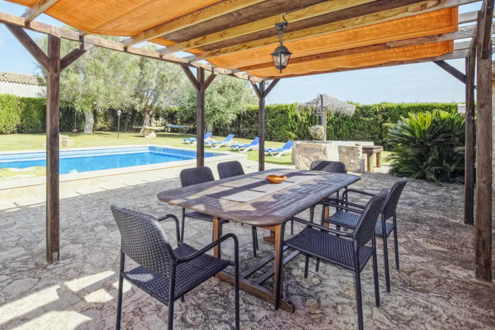 Albadallet-Terrace balcony