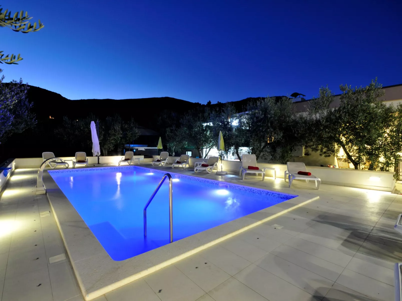 Villa Rimac in Kastel Stafilic mit Garten, Grill