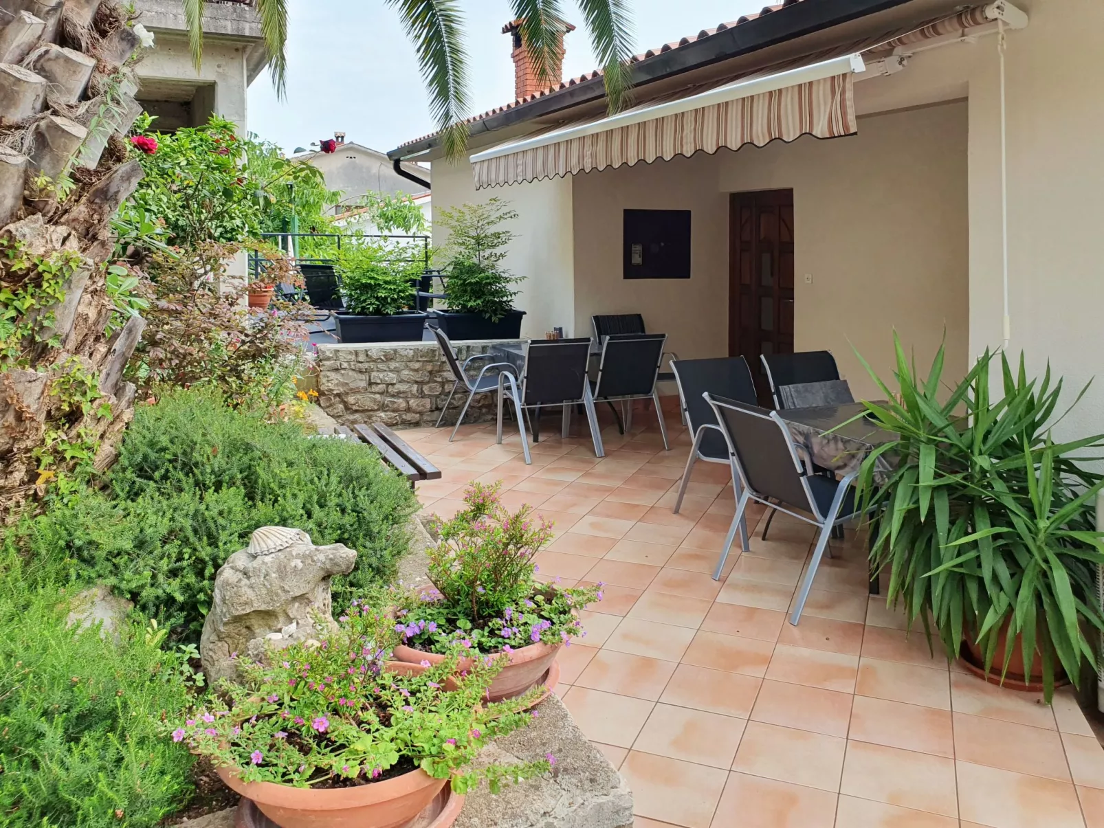 "Adria Parkside" mit Terrasse