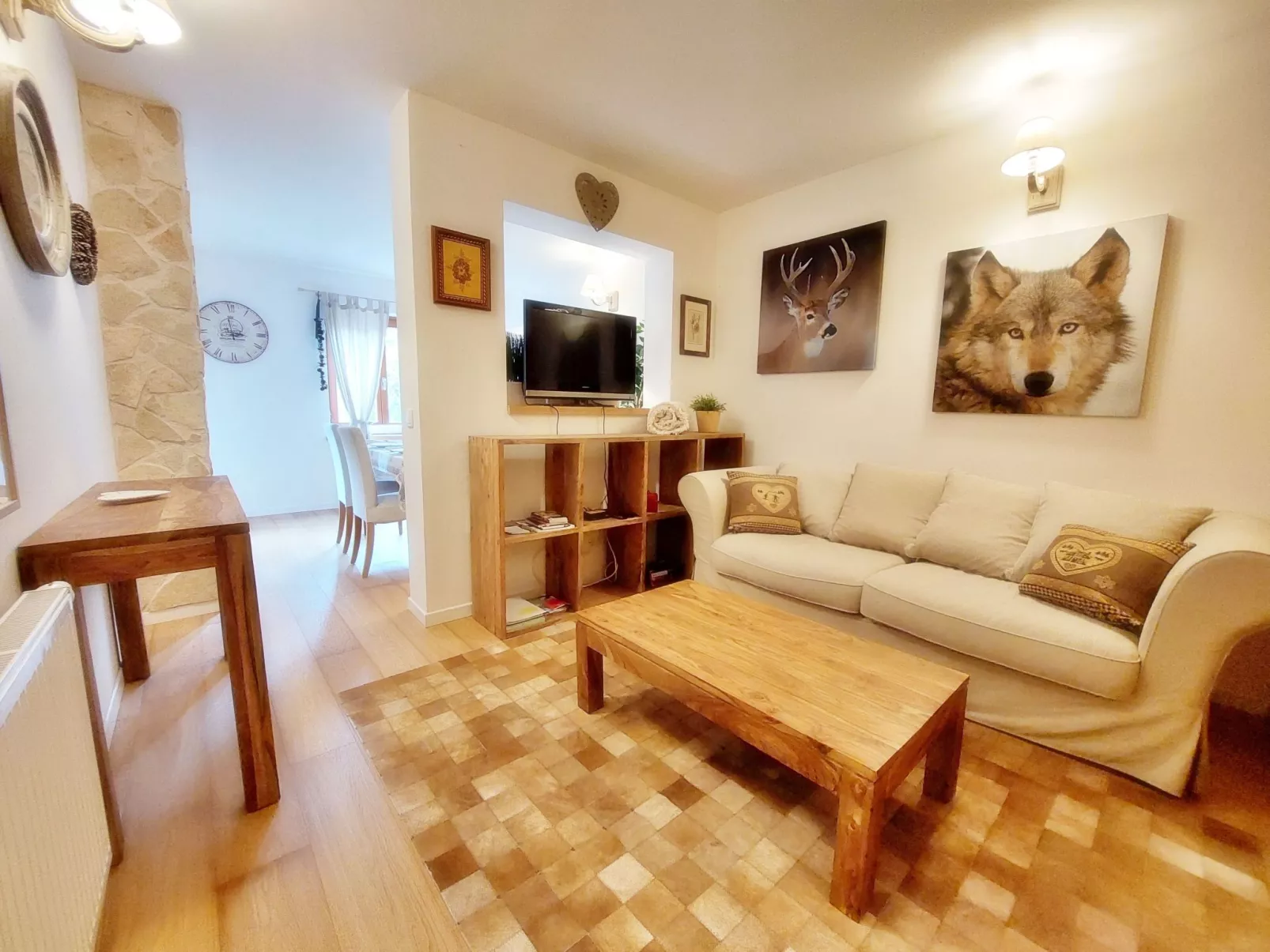 Rosie desing skipist