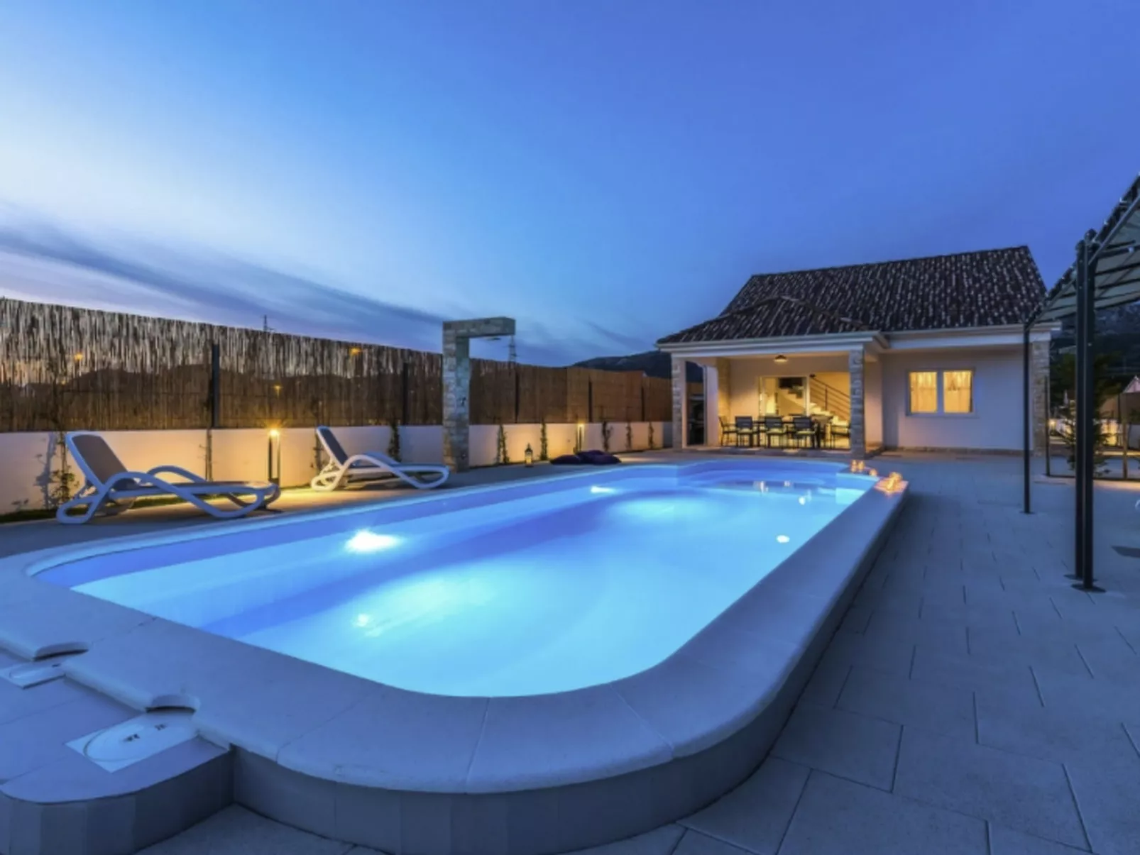 Villa Juhuhu in Dubrava kod Sibenik