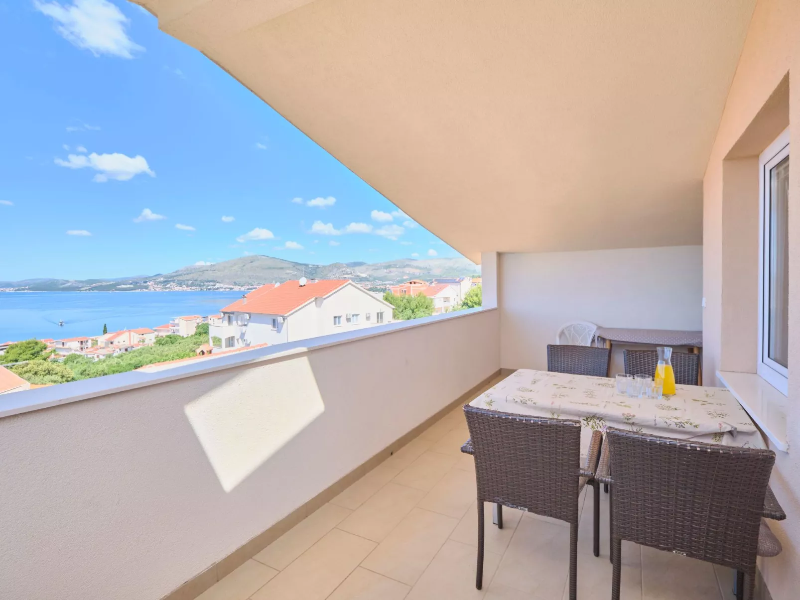 Wohnung Meri 2 in Okrug Gornji