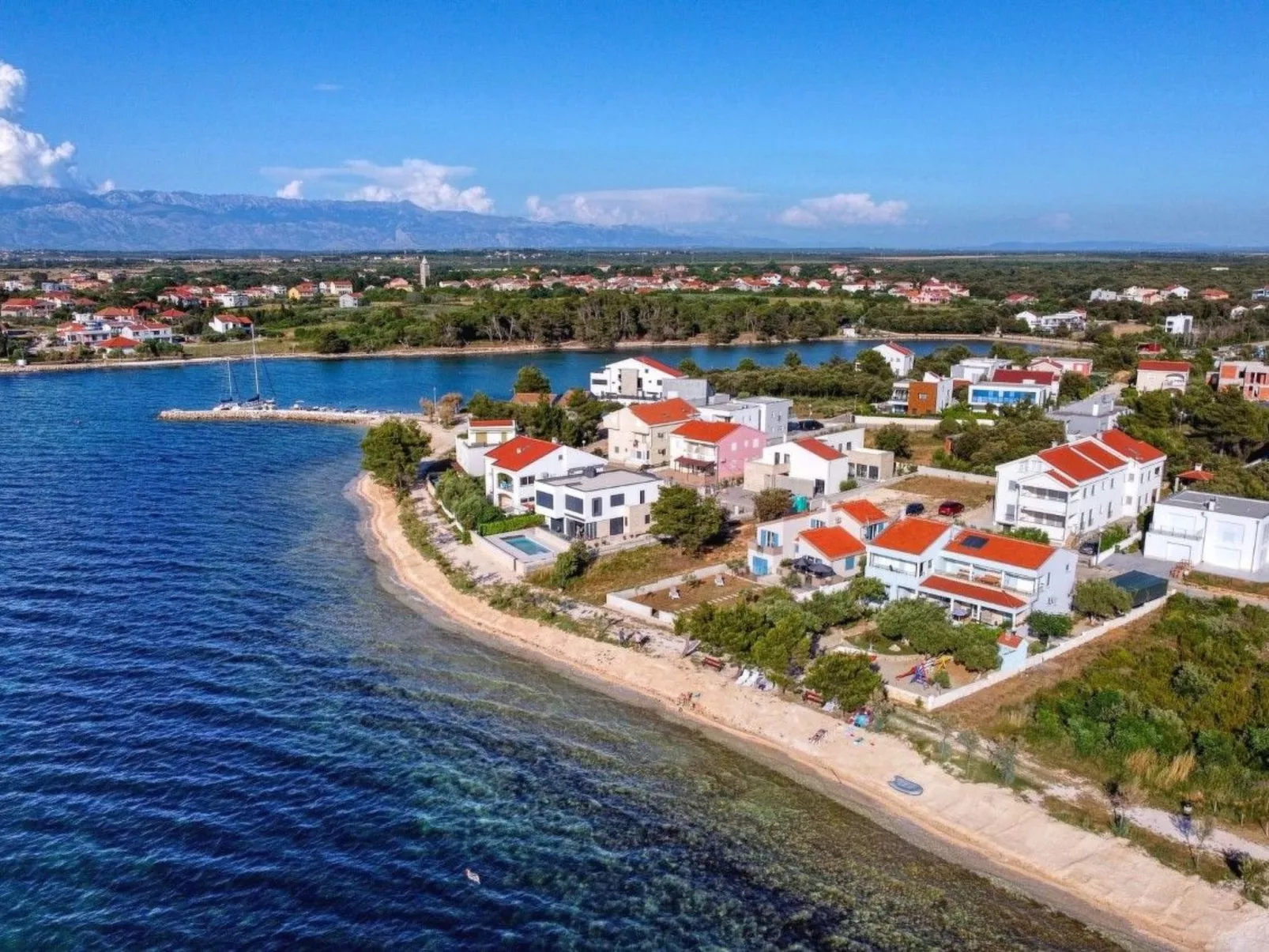 Haus am Strand in Zaton - TA Leut Agency