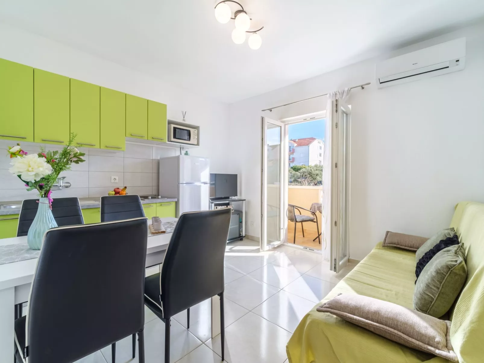 Für 5 Personen ca. 45 m&sup2; in Supetar, Adriaküste Kroatien (Kroatische Insel