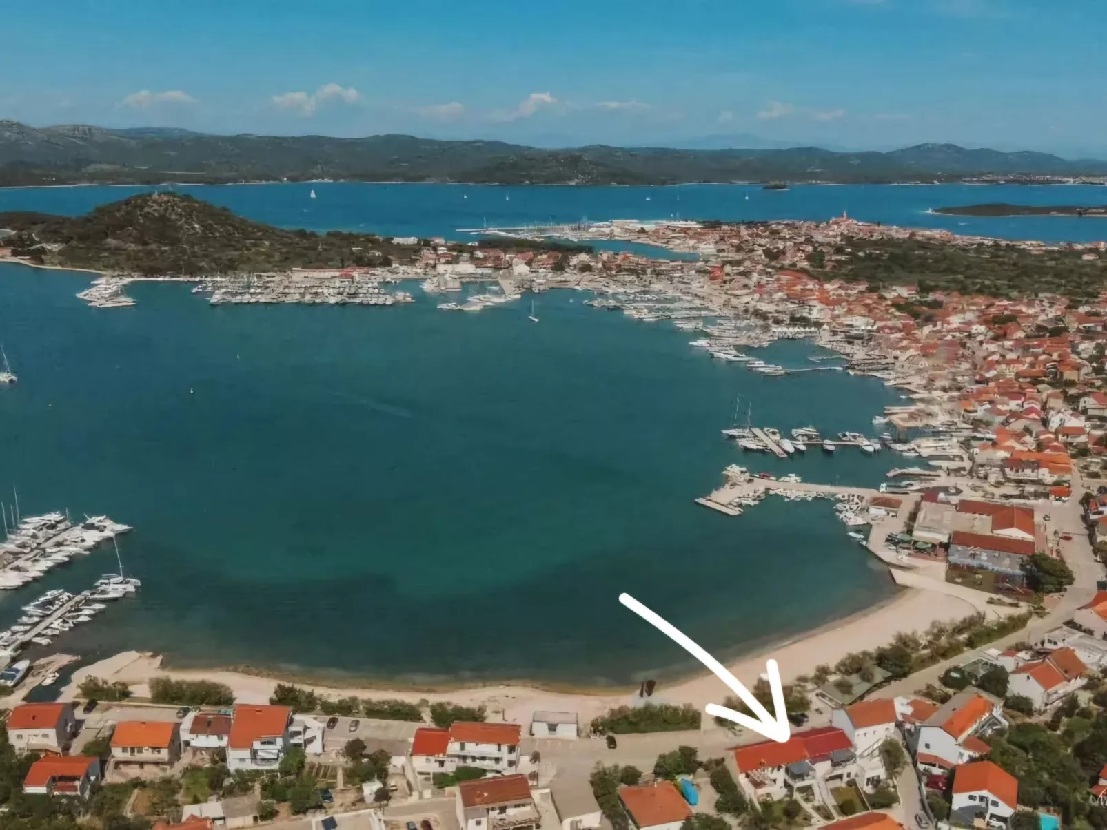 Strandappartement Ana mit Meerblick, Garten, Grillplatz